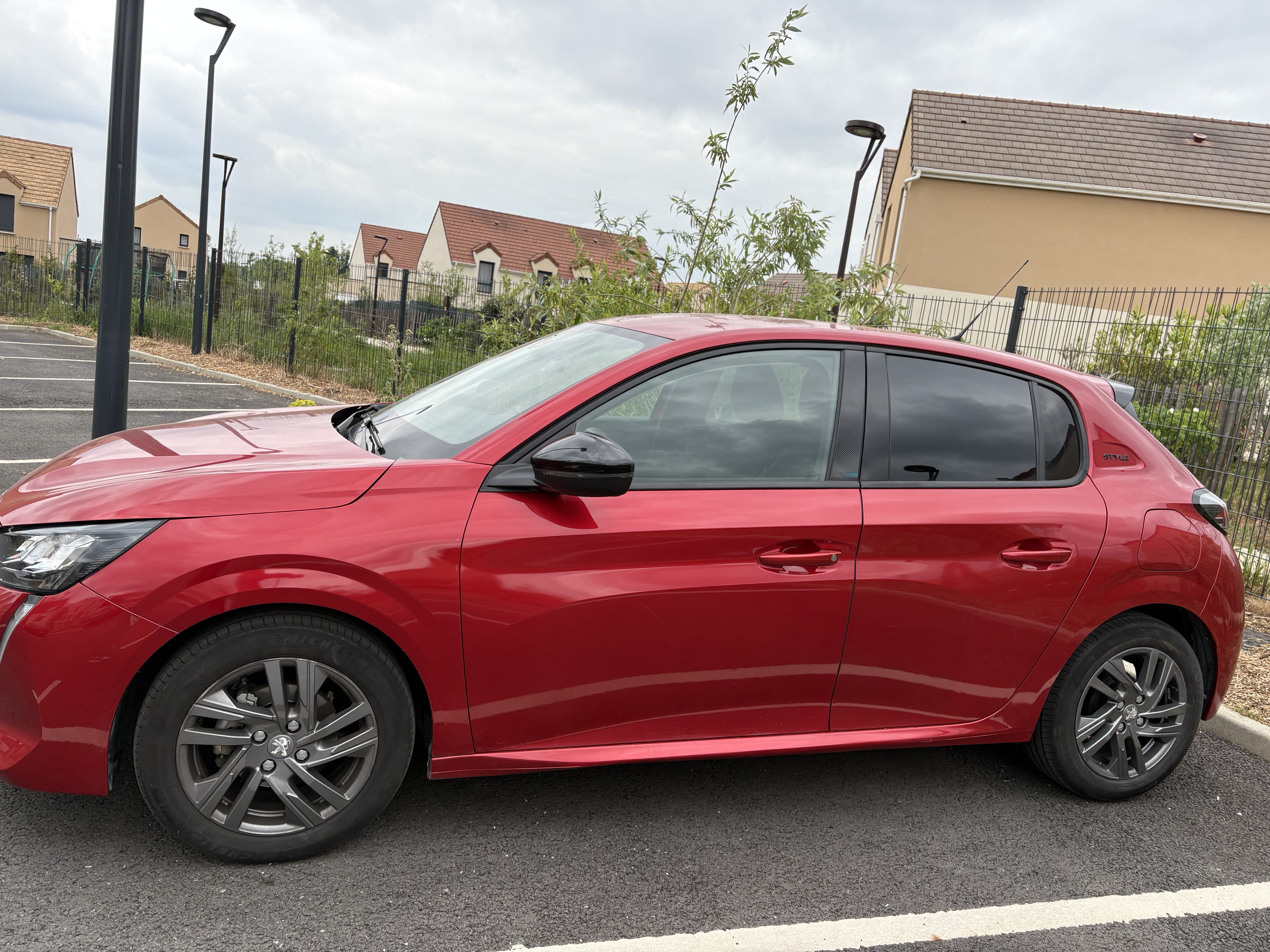 Peugeot 208 avec Climatisation