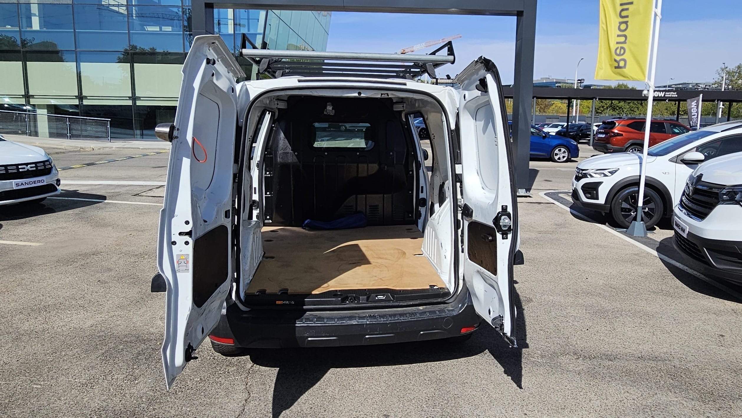 Dacia Dokker Van con Apple CarPlay