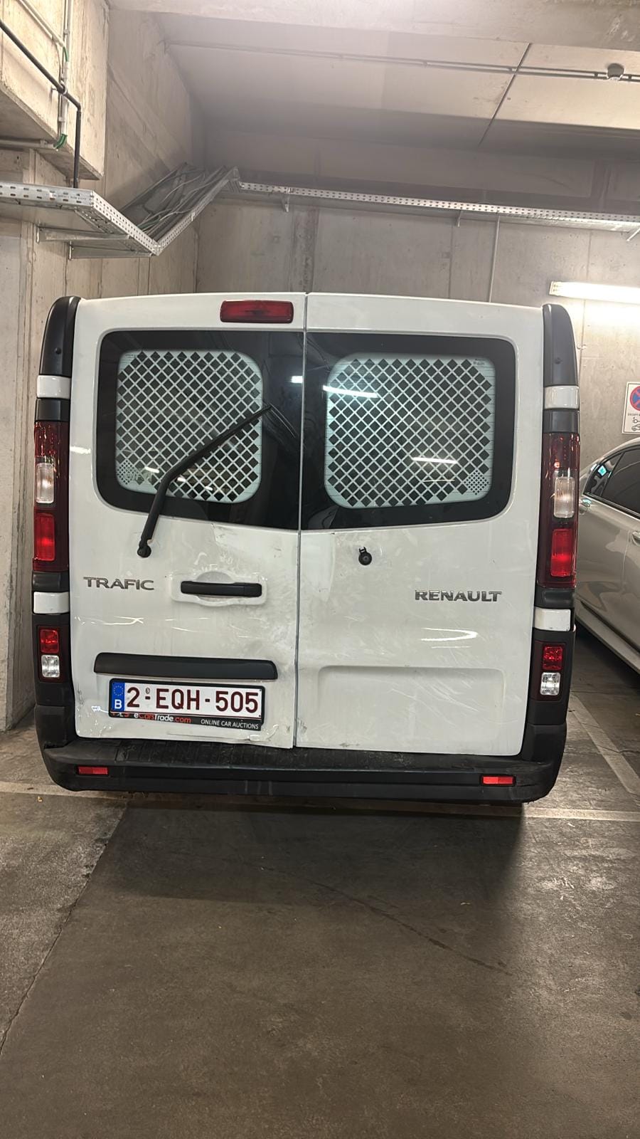 Renault Trafic PARKING BEPARK GARE DU MIDI - DIESEL - AIRCO