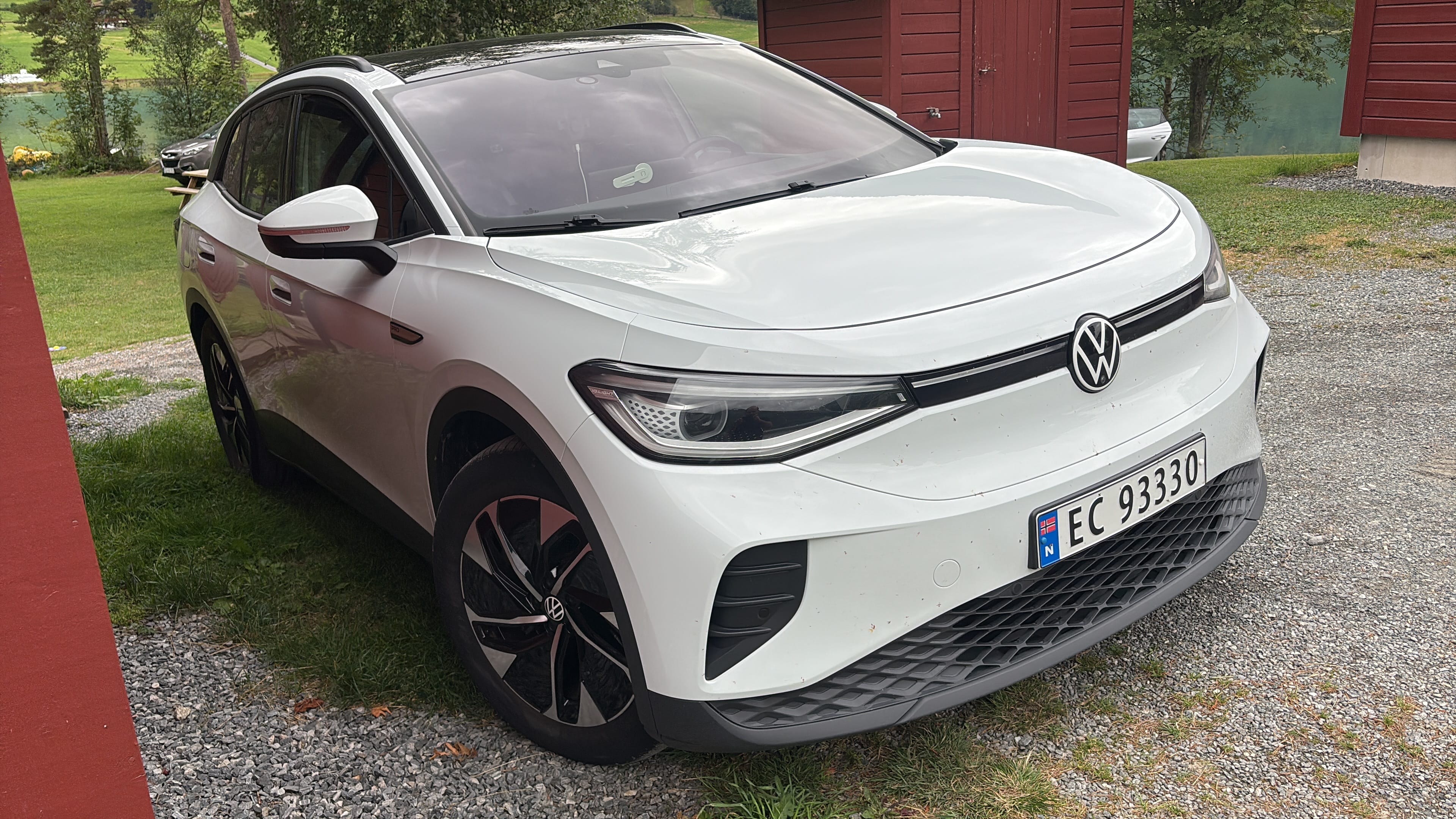 Volkswagen ID.4 Pro with Snow tires