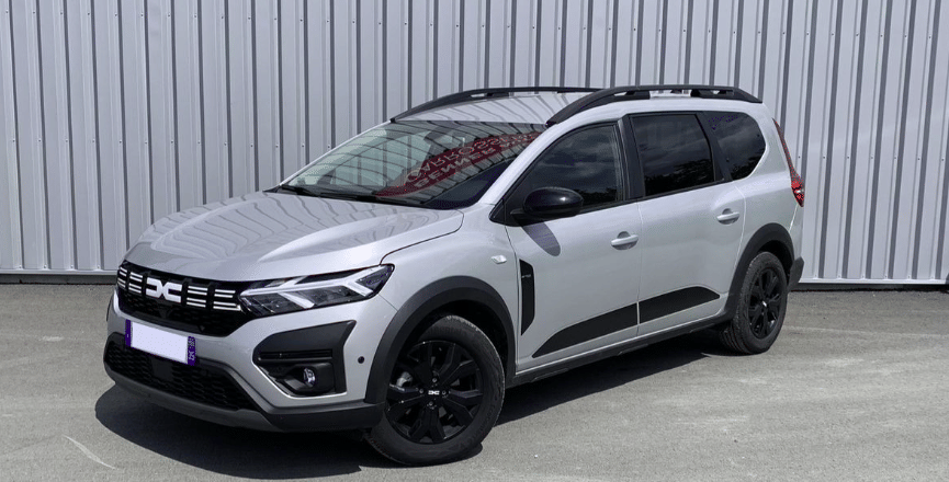 Dacia Jogger, 2023, Essence 95, 7 places
