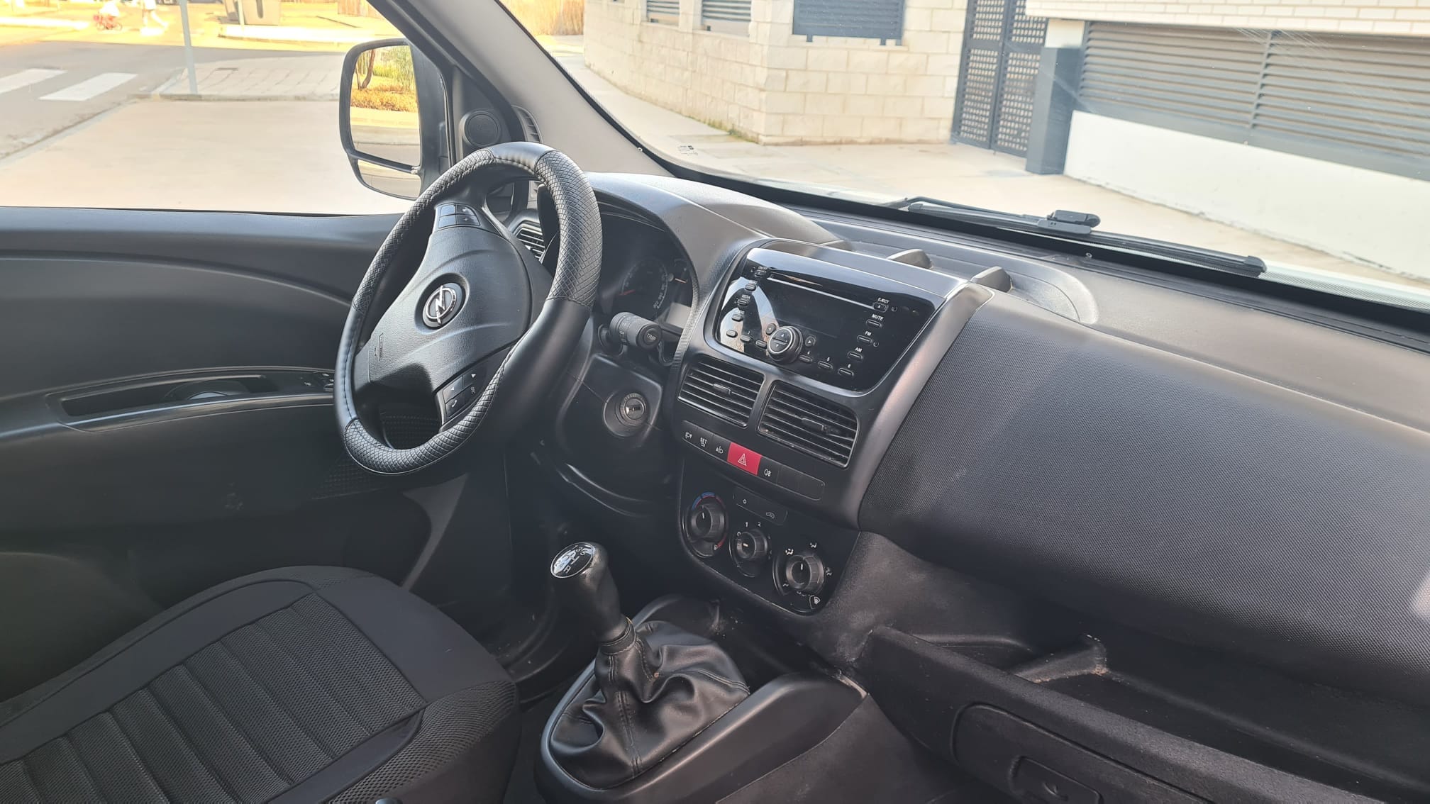 Opel Combo con Radio 
