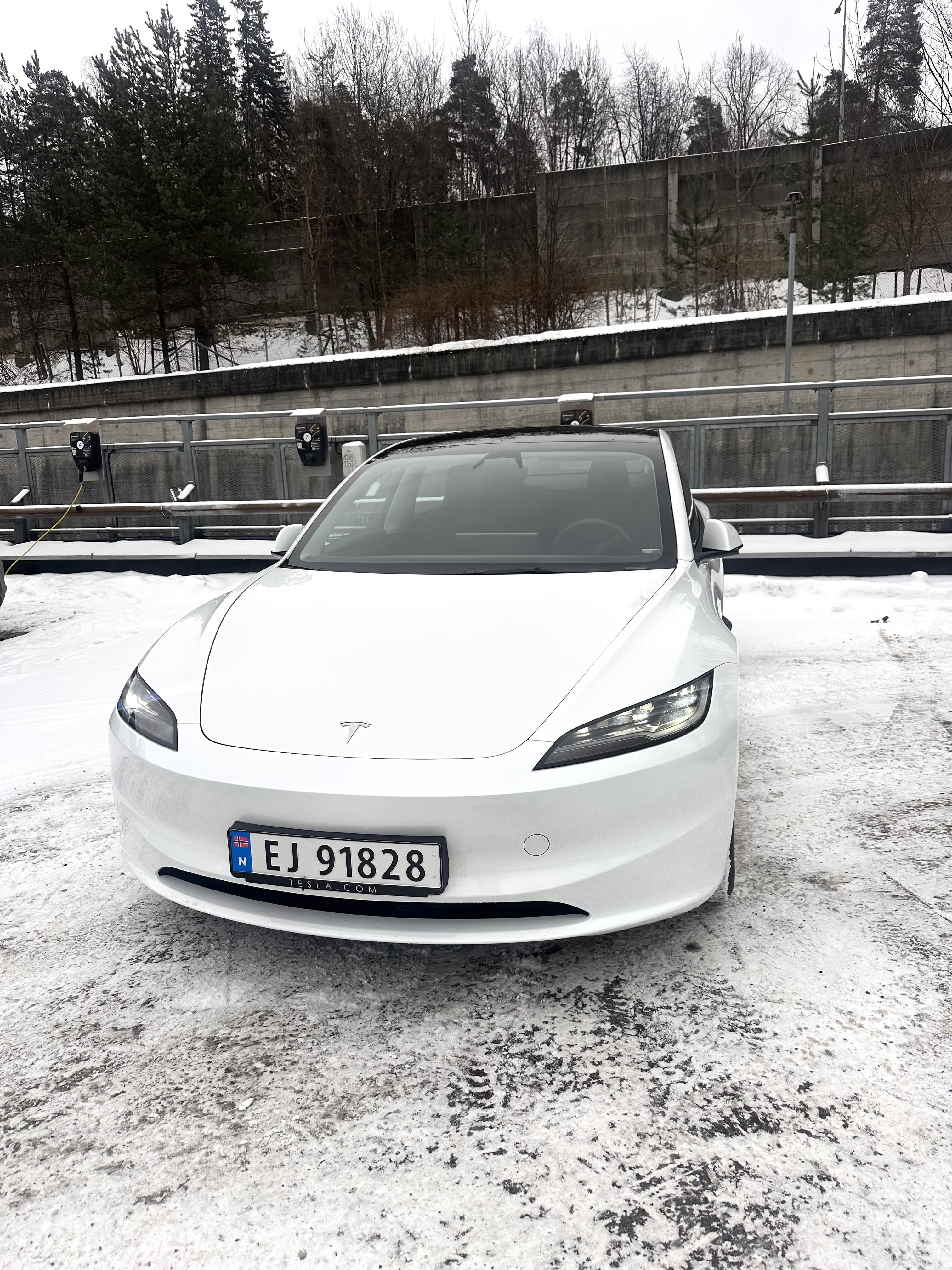 Tesla Model 3, 2024, Electric, automatic