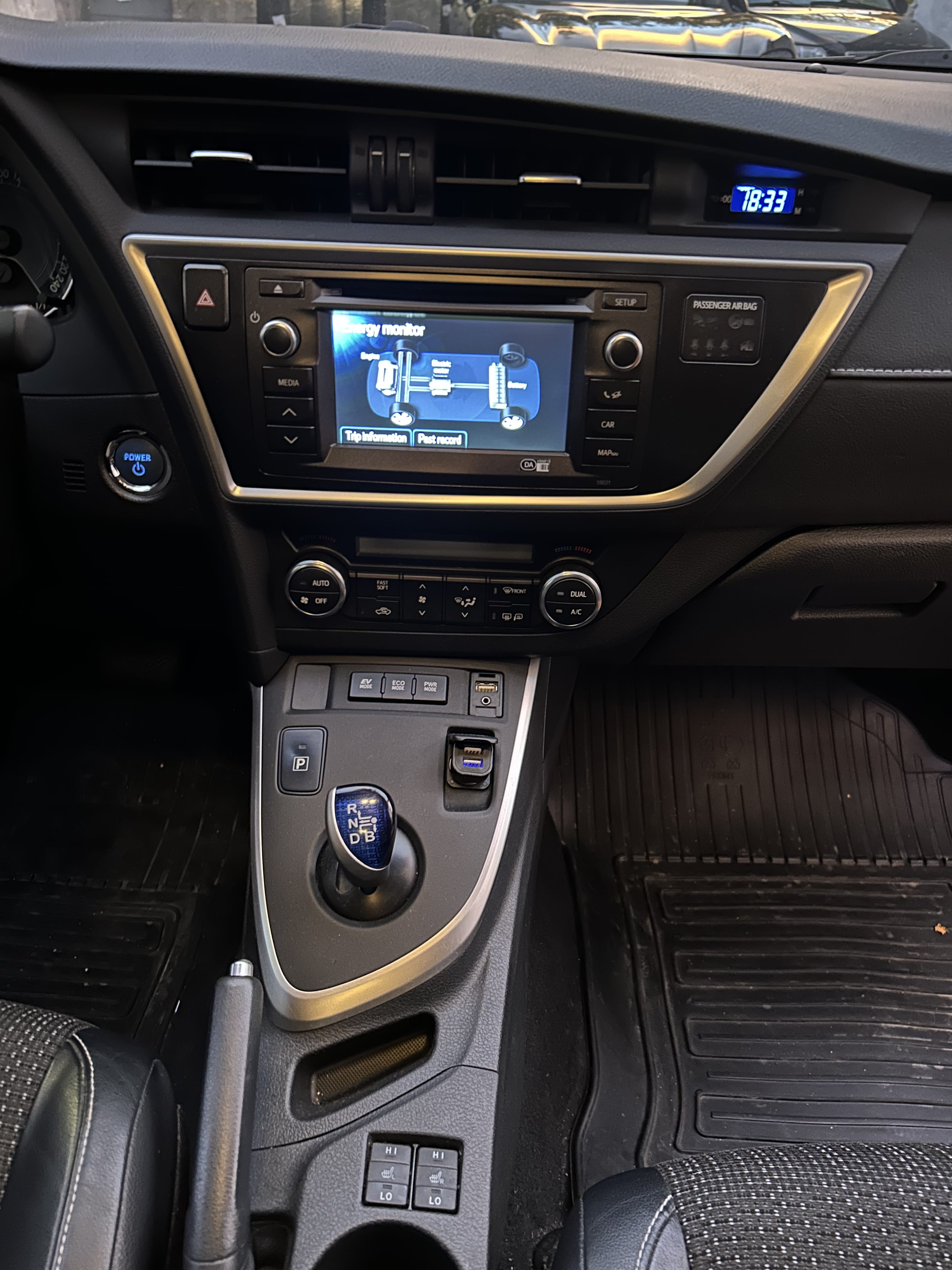 Toyota Auris Touring Sports med Lydinngang