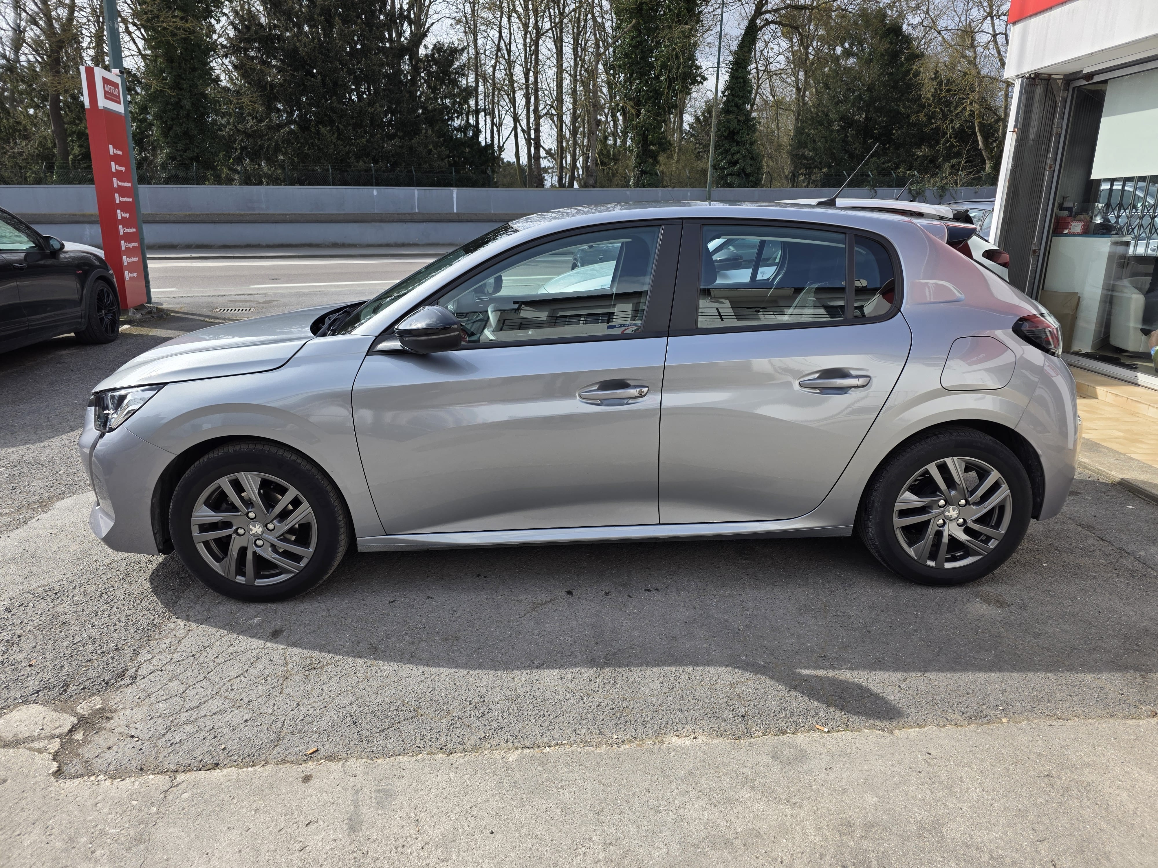 Peugeot 208, 2022, Essence 95