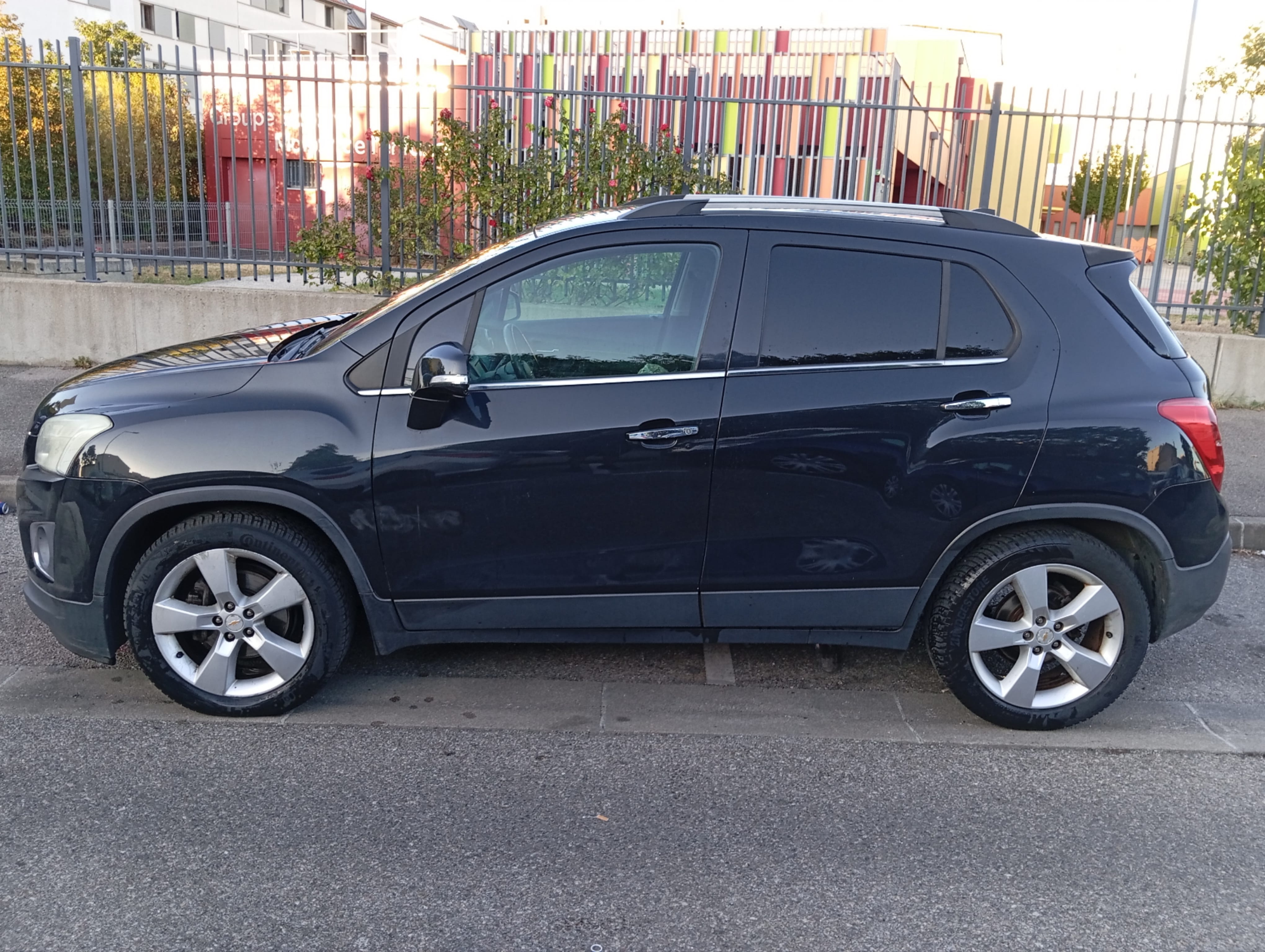 Chevrolet Trax LS with Air conditioning