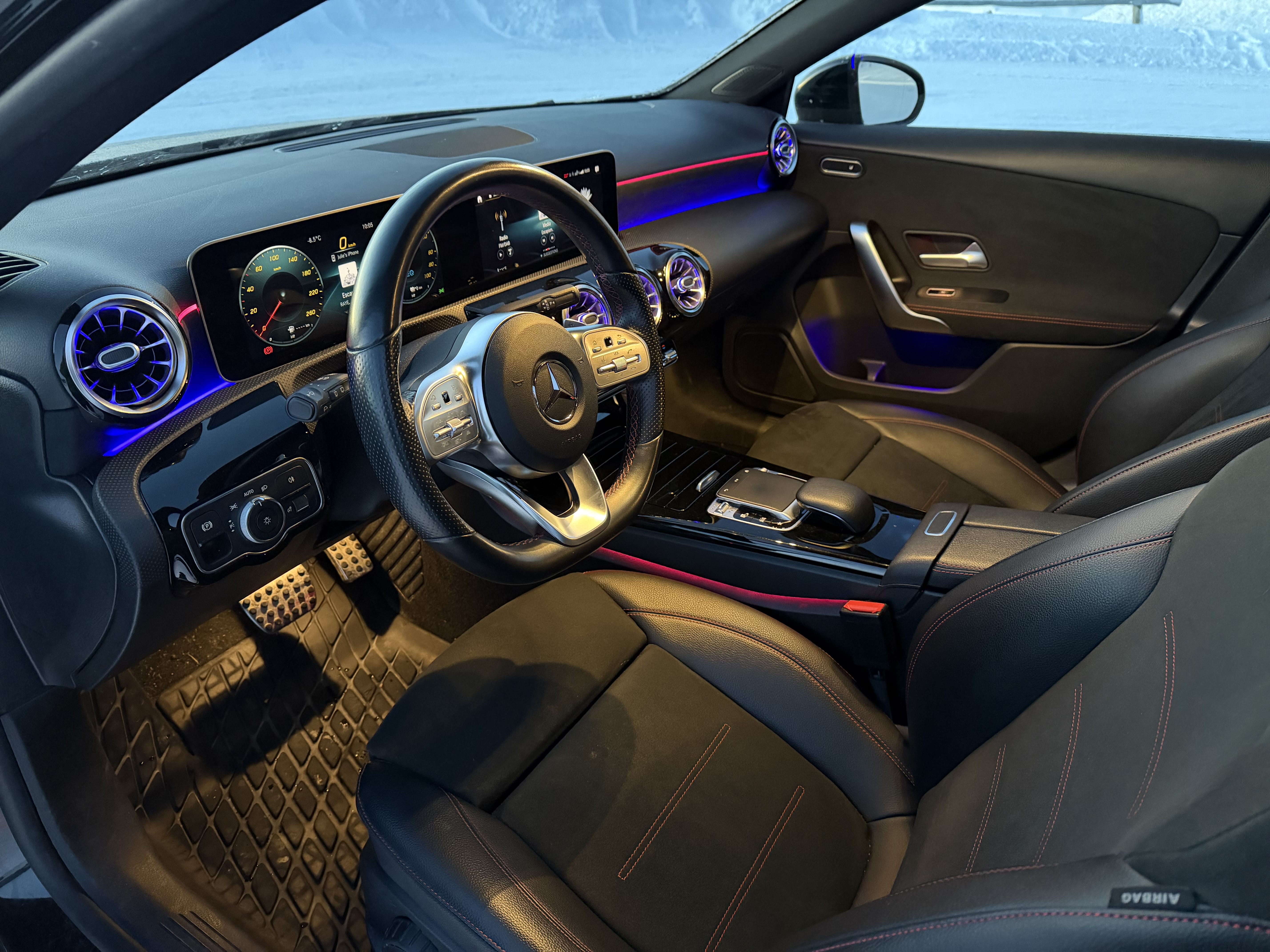 Mercedes-Benz A-Klasse 250 e avec GPS
