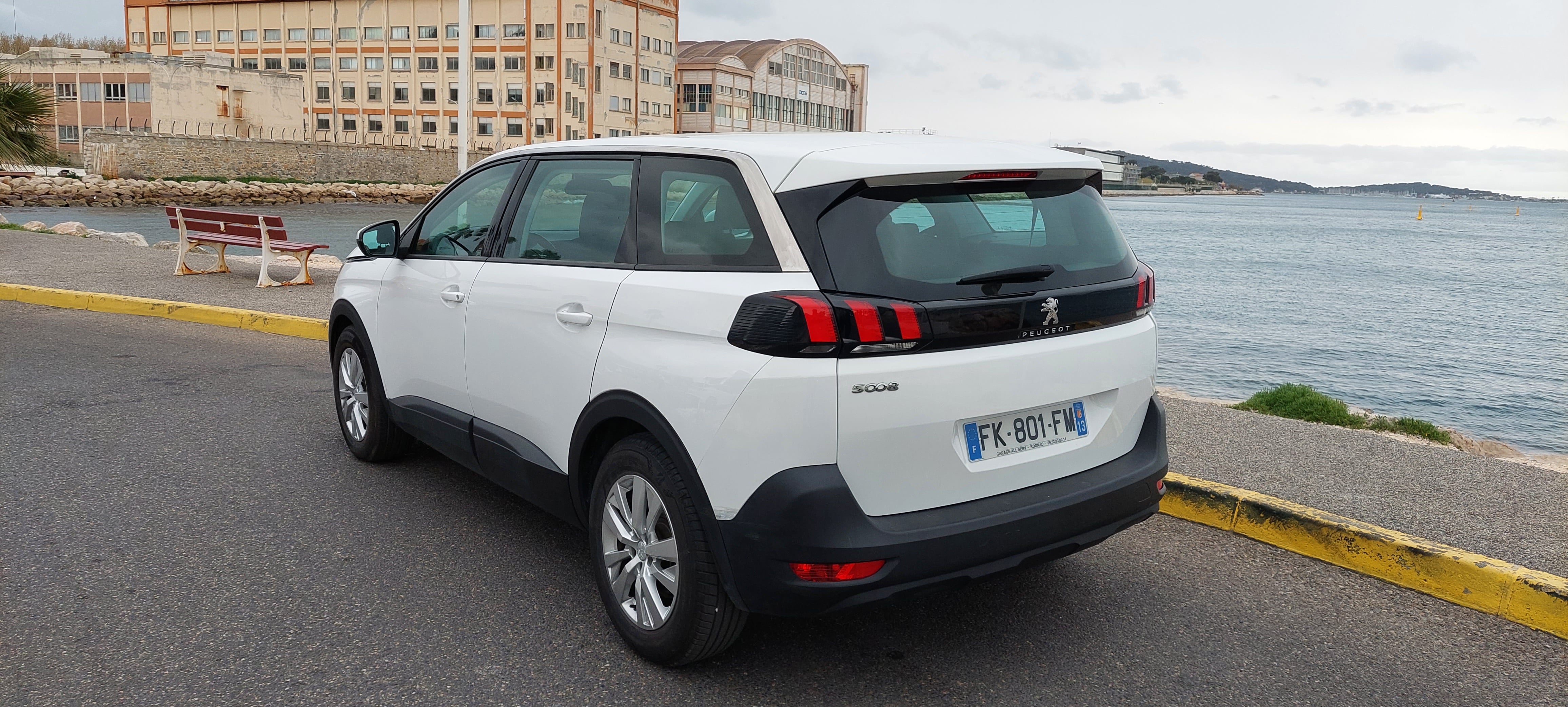 Peugeot 5008 Business avec Audio Bluetooth
