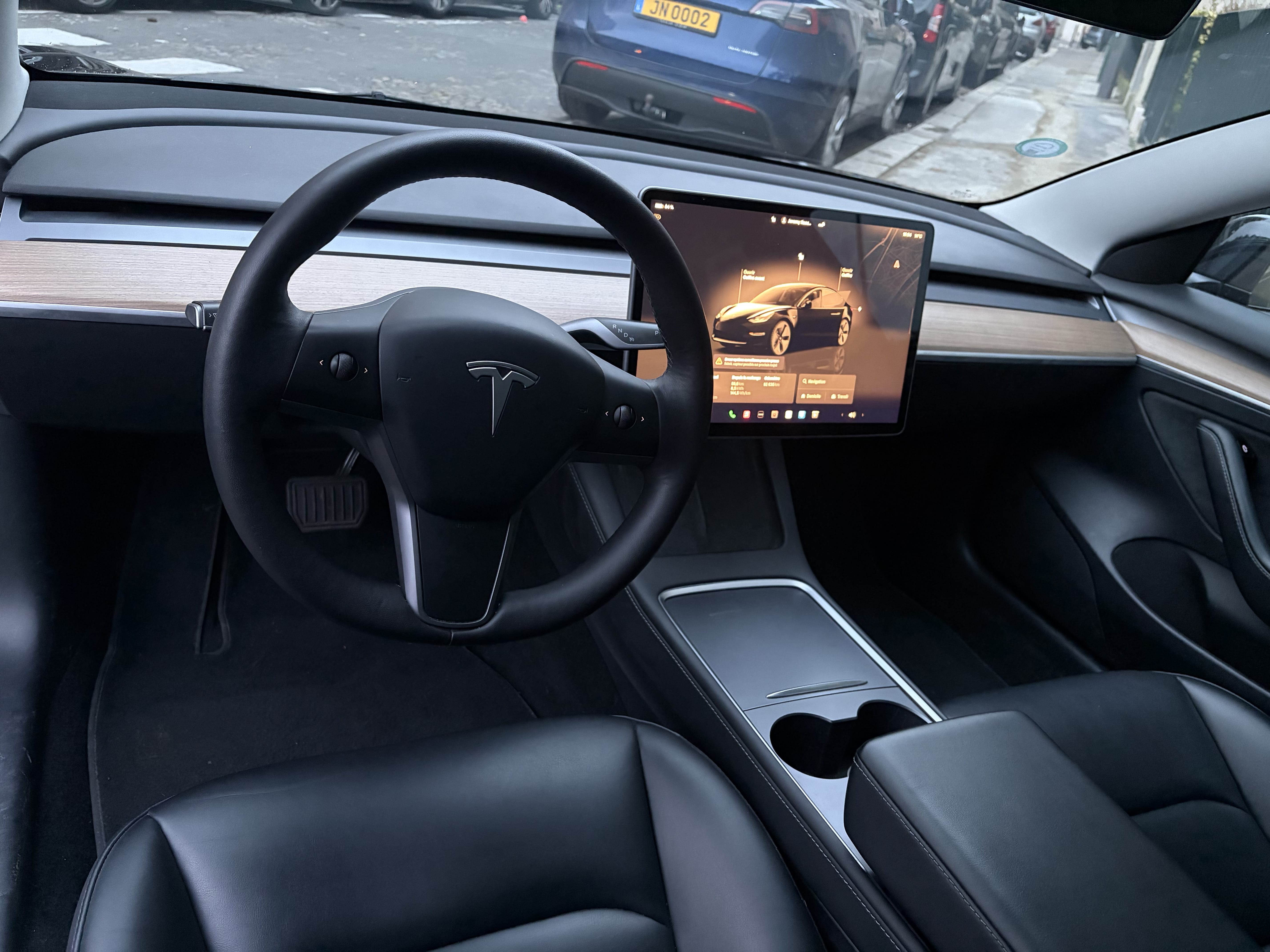 Tesla Model 3 avec GPS