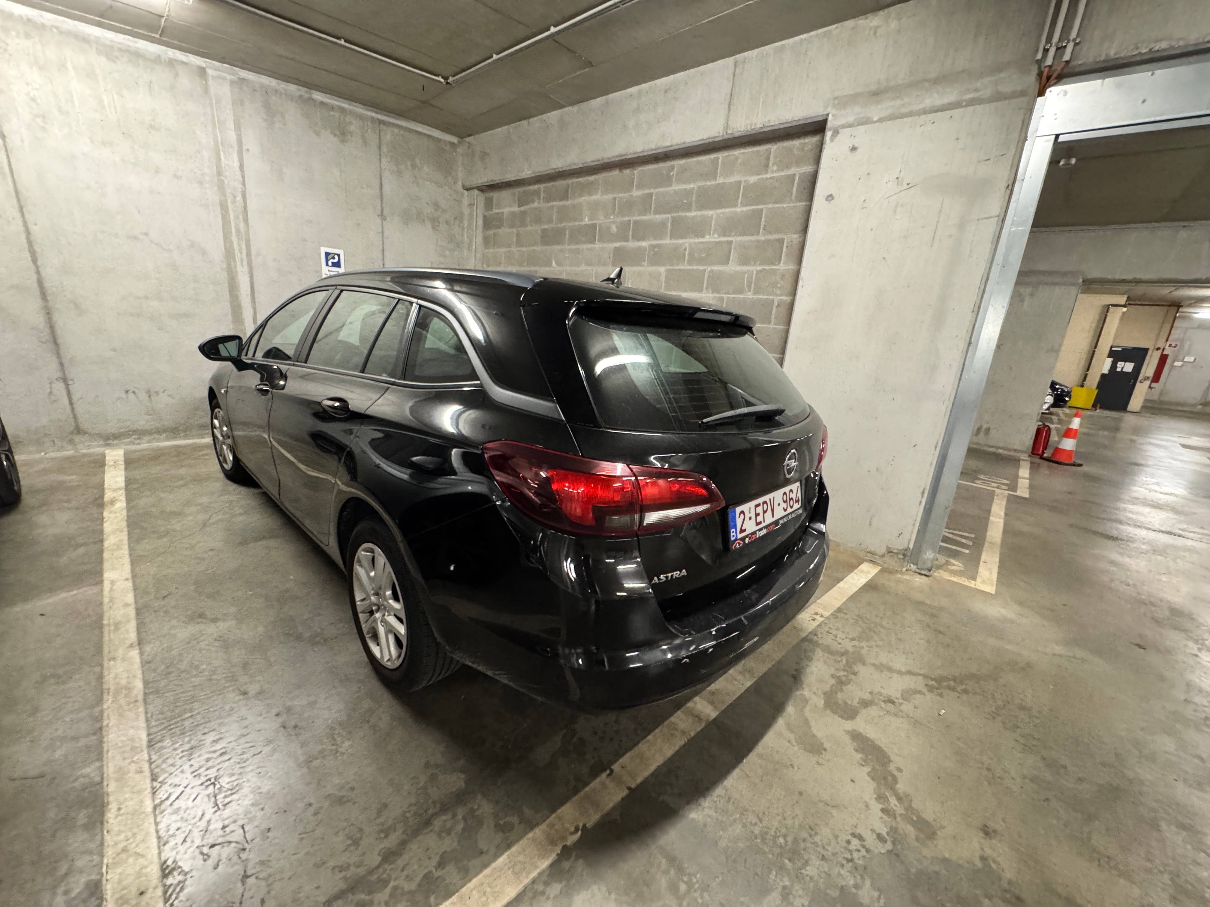Opel Astra Break PARKING GARE DU MIDI - AIRCO - GPS avec Régulateur de vitesse