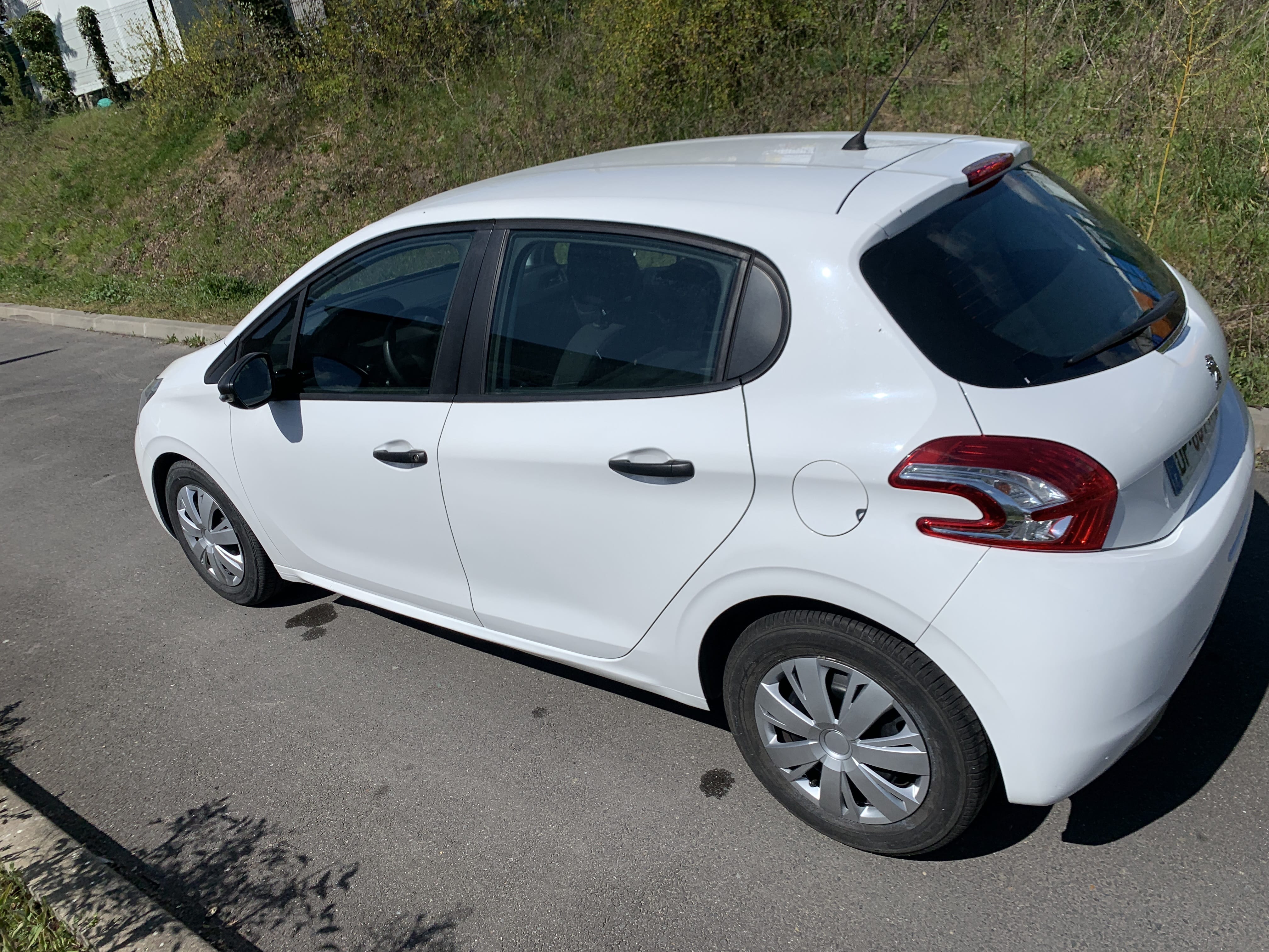 Peugeot 208 avec Climatisation