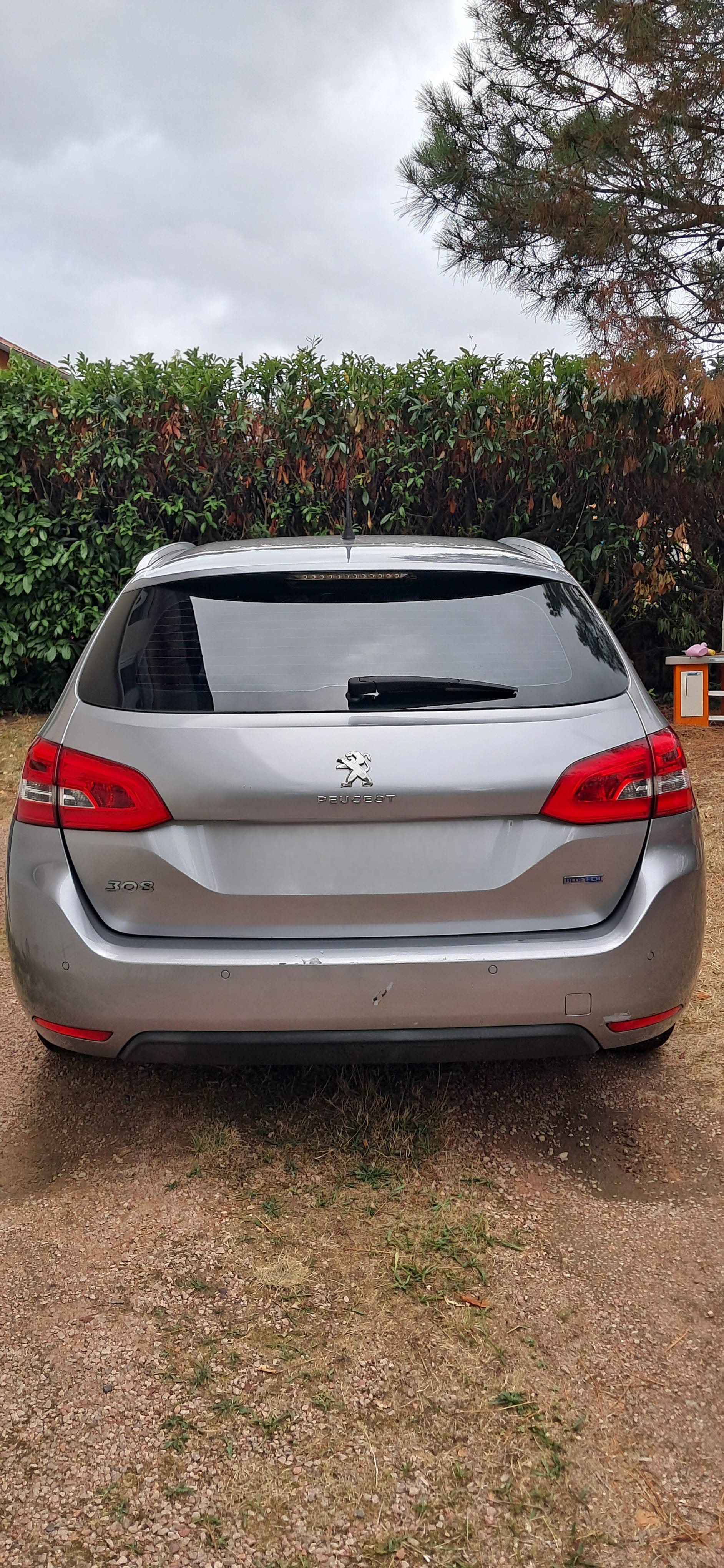 Peugeot 308 SW avec GPS