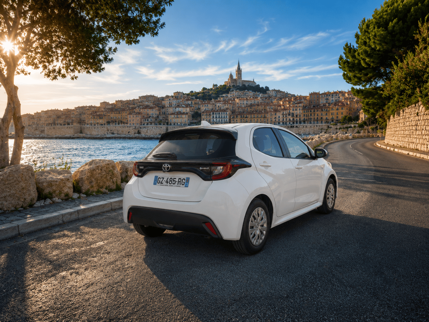 Toyota Yaris Hybride with Air conditioning