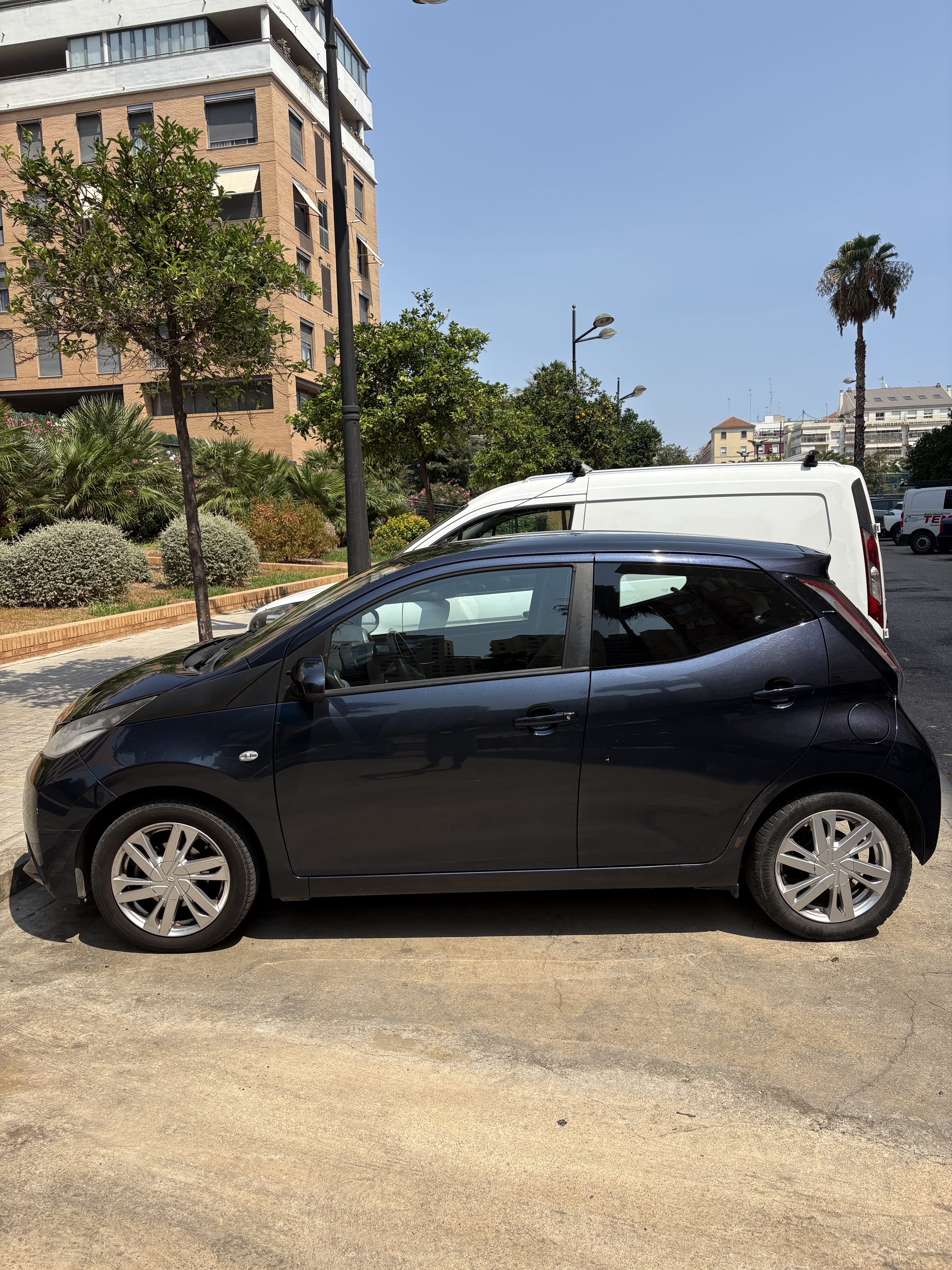 Toyota Aygo X med Aircondition