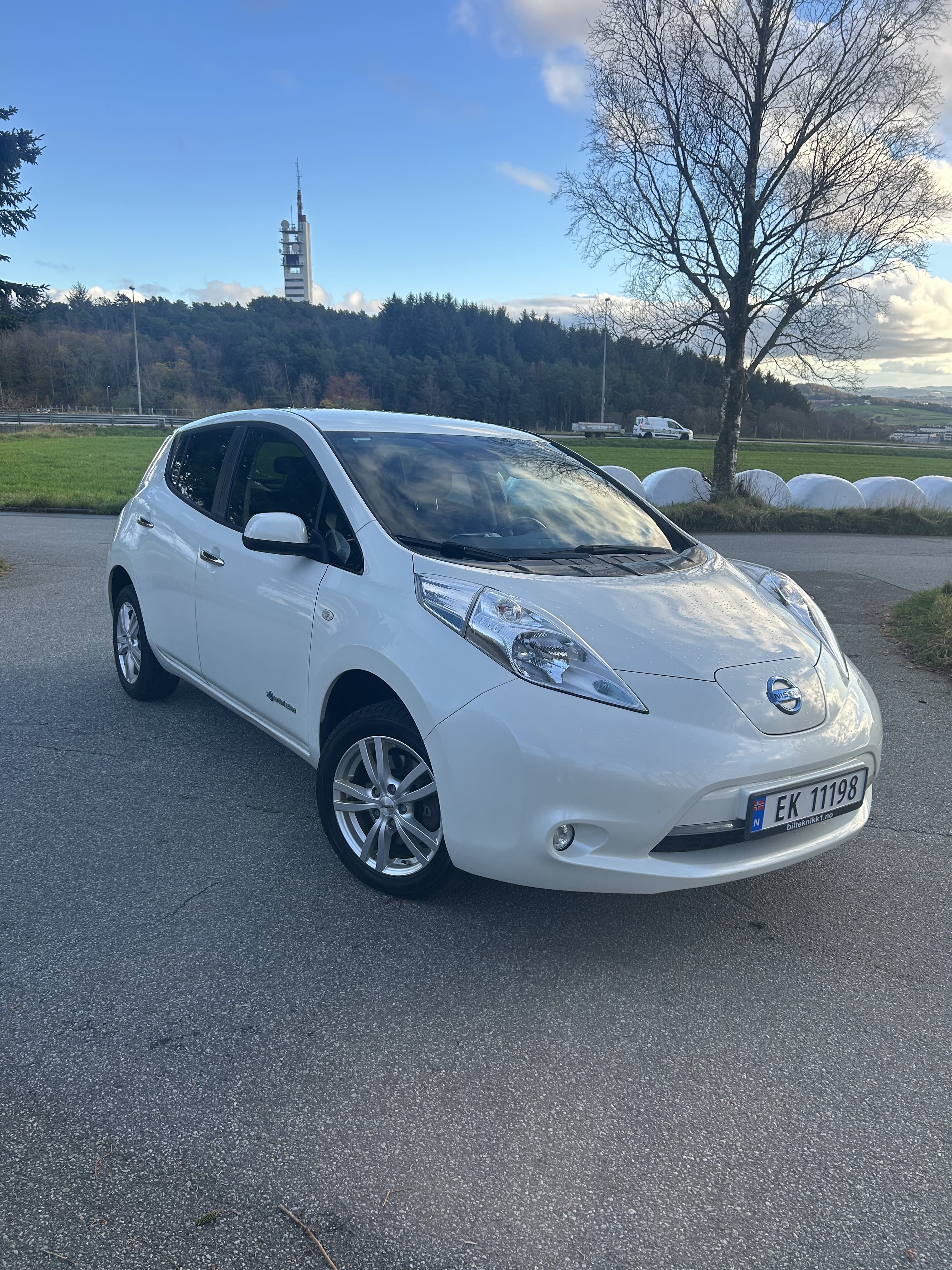 Nissan Leaf, 2016, Electric, automatic