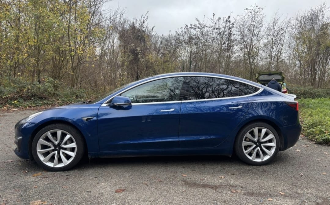 Tesla Model 3 Long Range sièges massant, superchargeur avec Climatisation