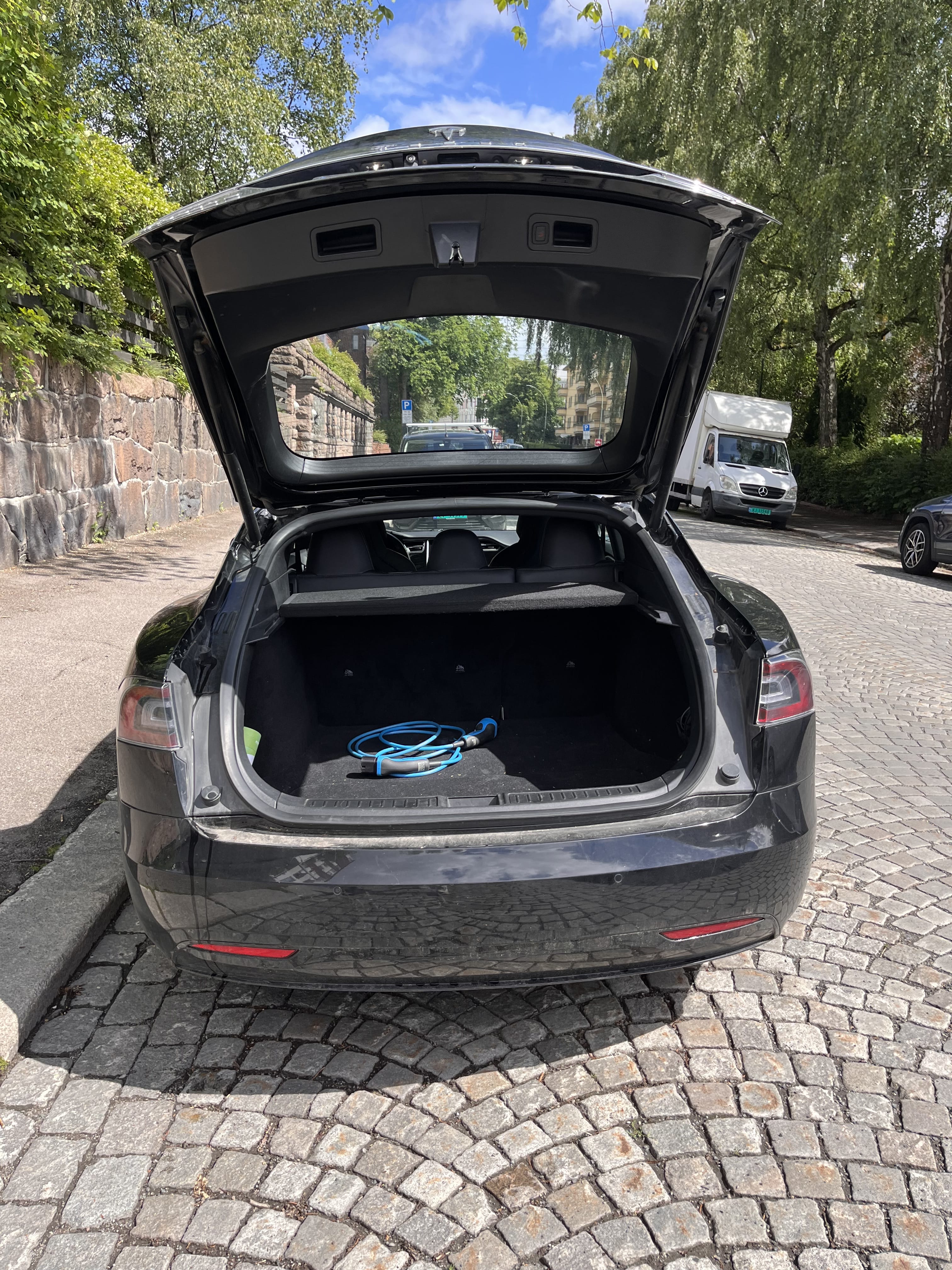 Tesla Model S med Babysete