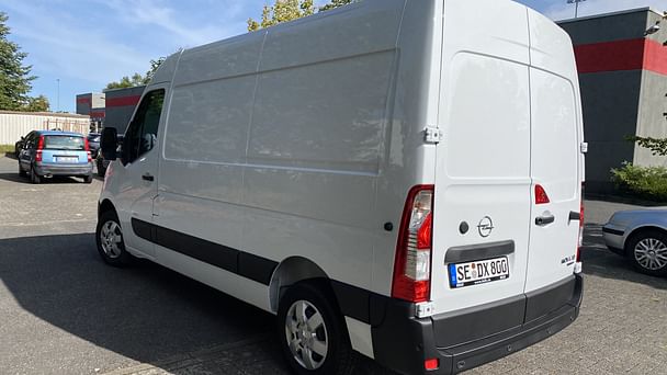 Opel Movano 800 mit Winterreifen