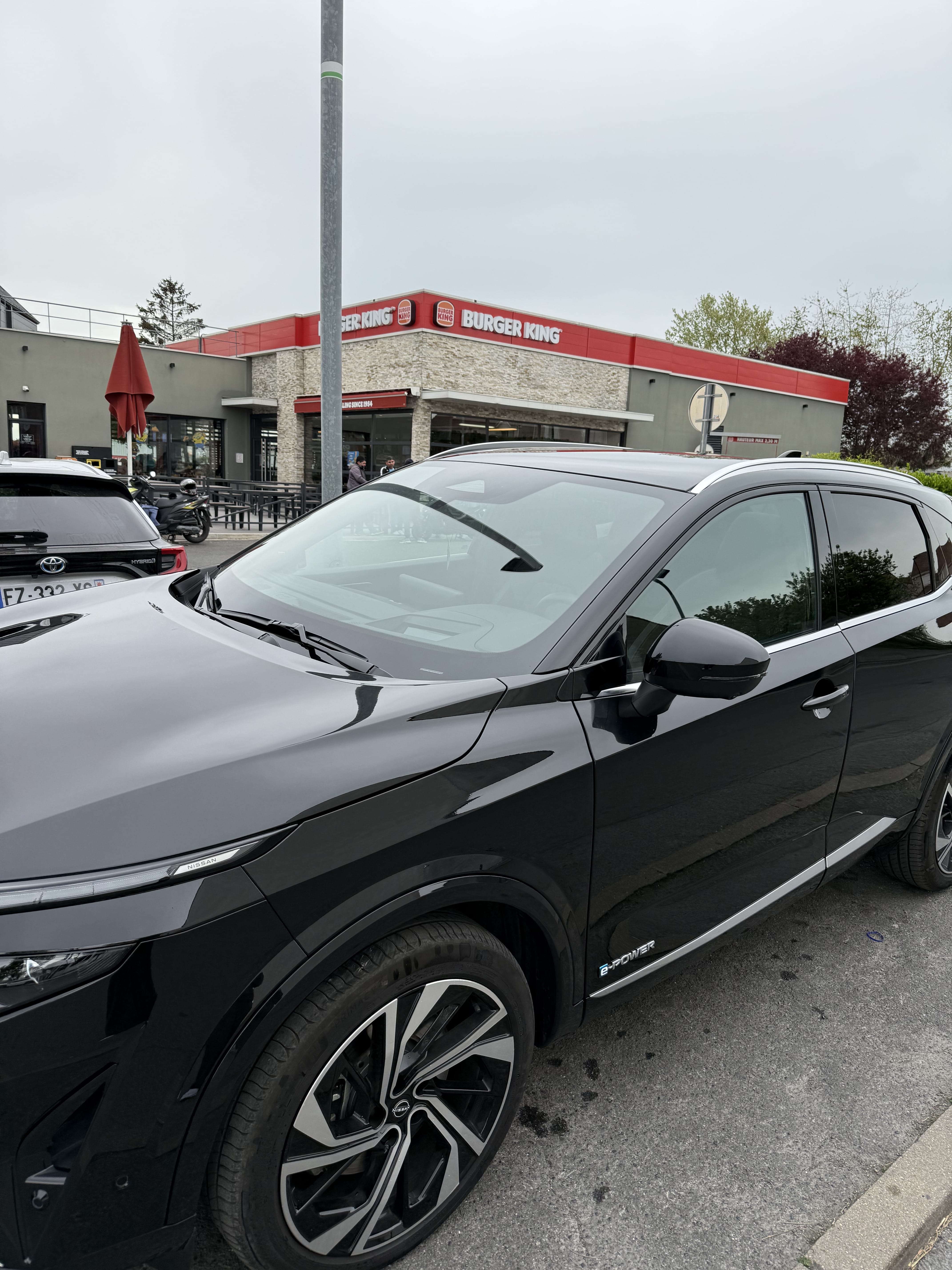 Nissan Qashqai, 2025, Essence 95 / Électrique (hybride), automatique
