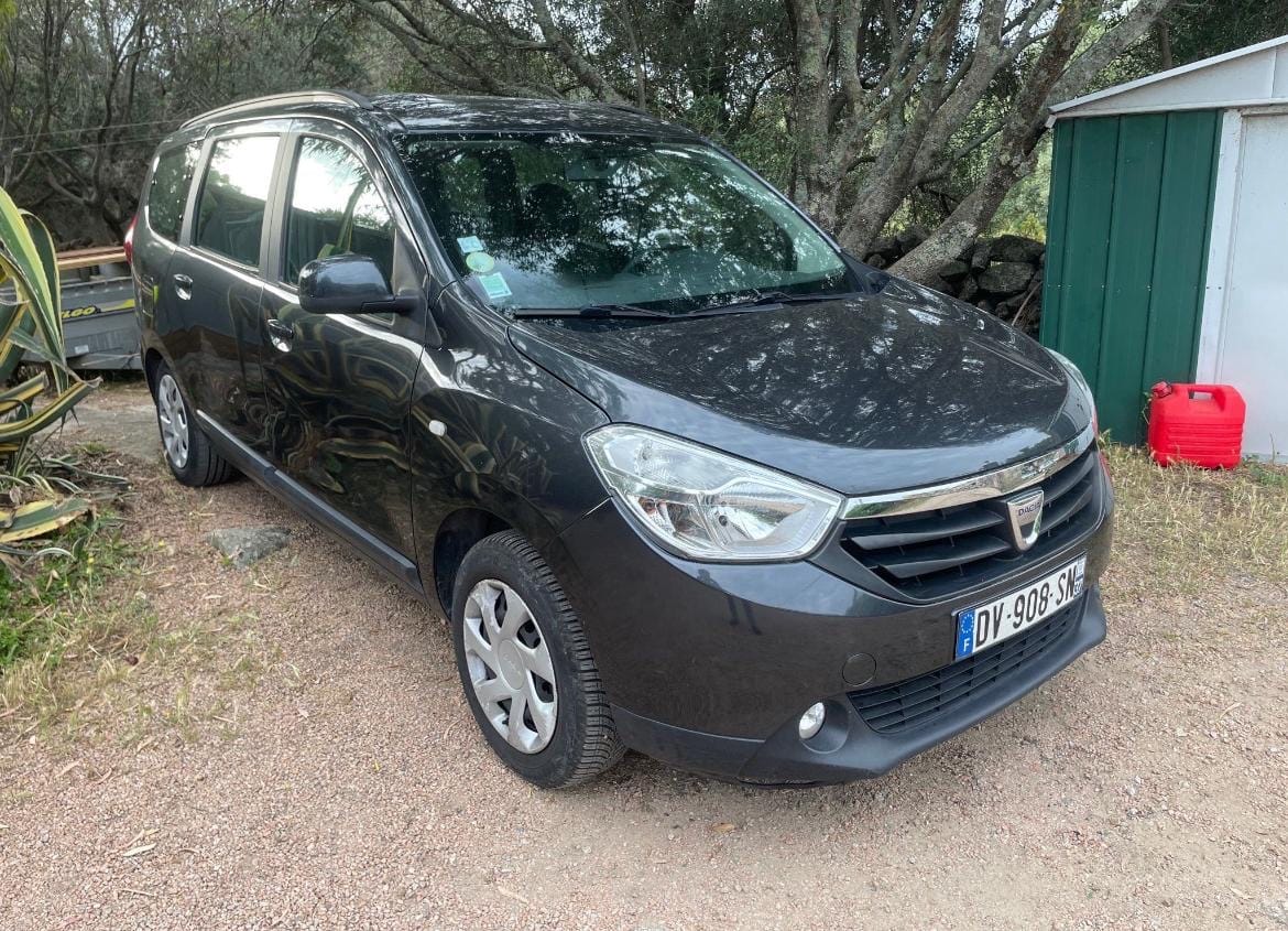 Dacia Lodgy, 2015, Diesel, 7 places
