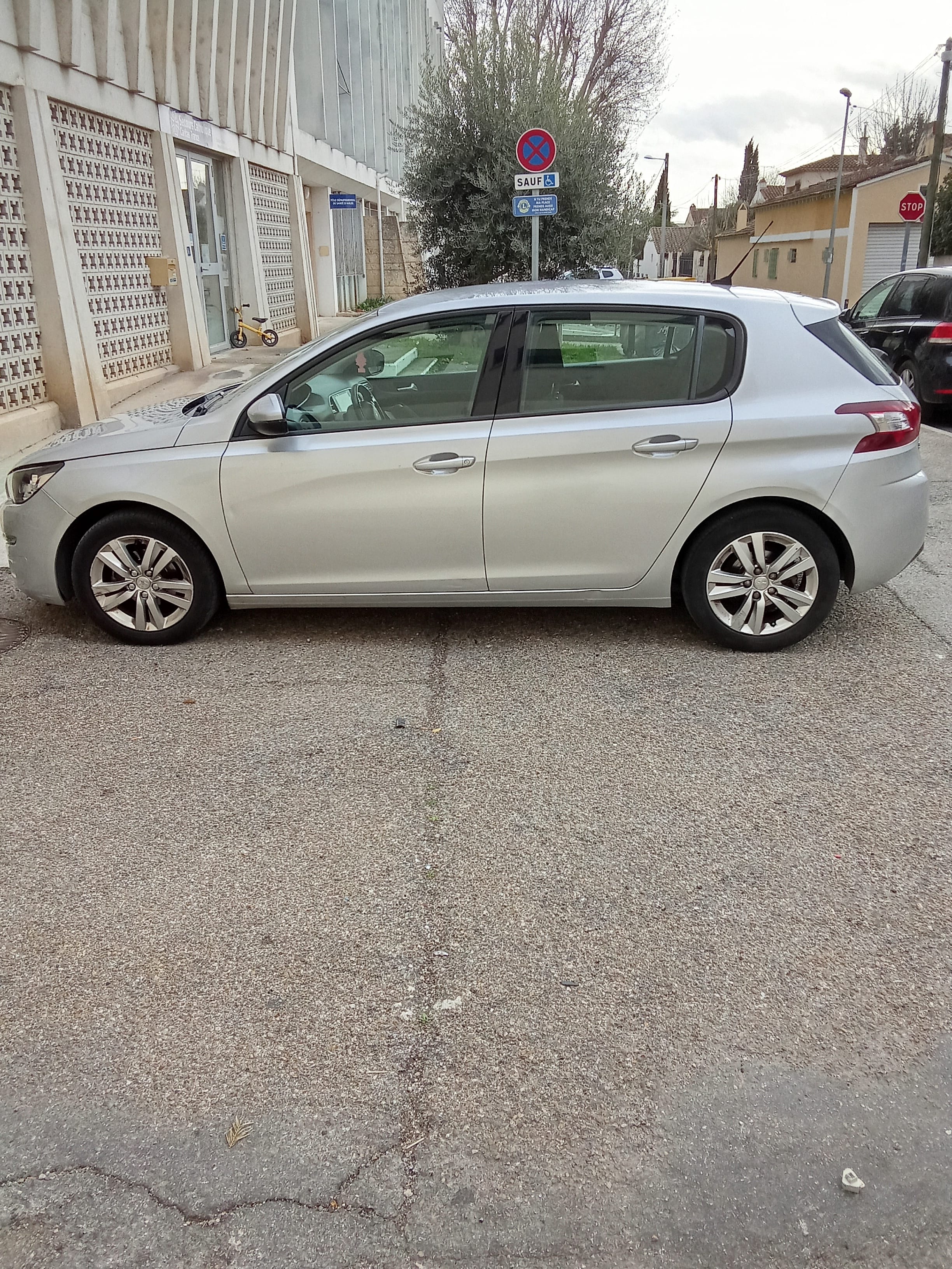 Peugeot 308 avec Climatisation