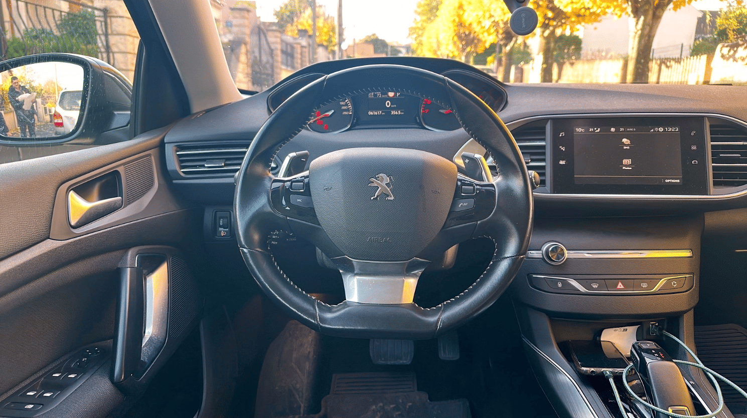 Peugeot 308 avec Siège bébé