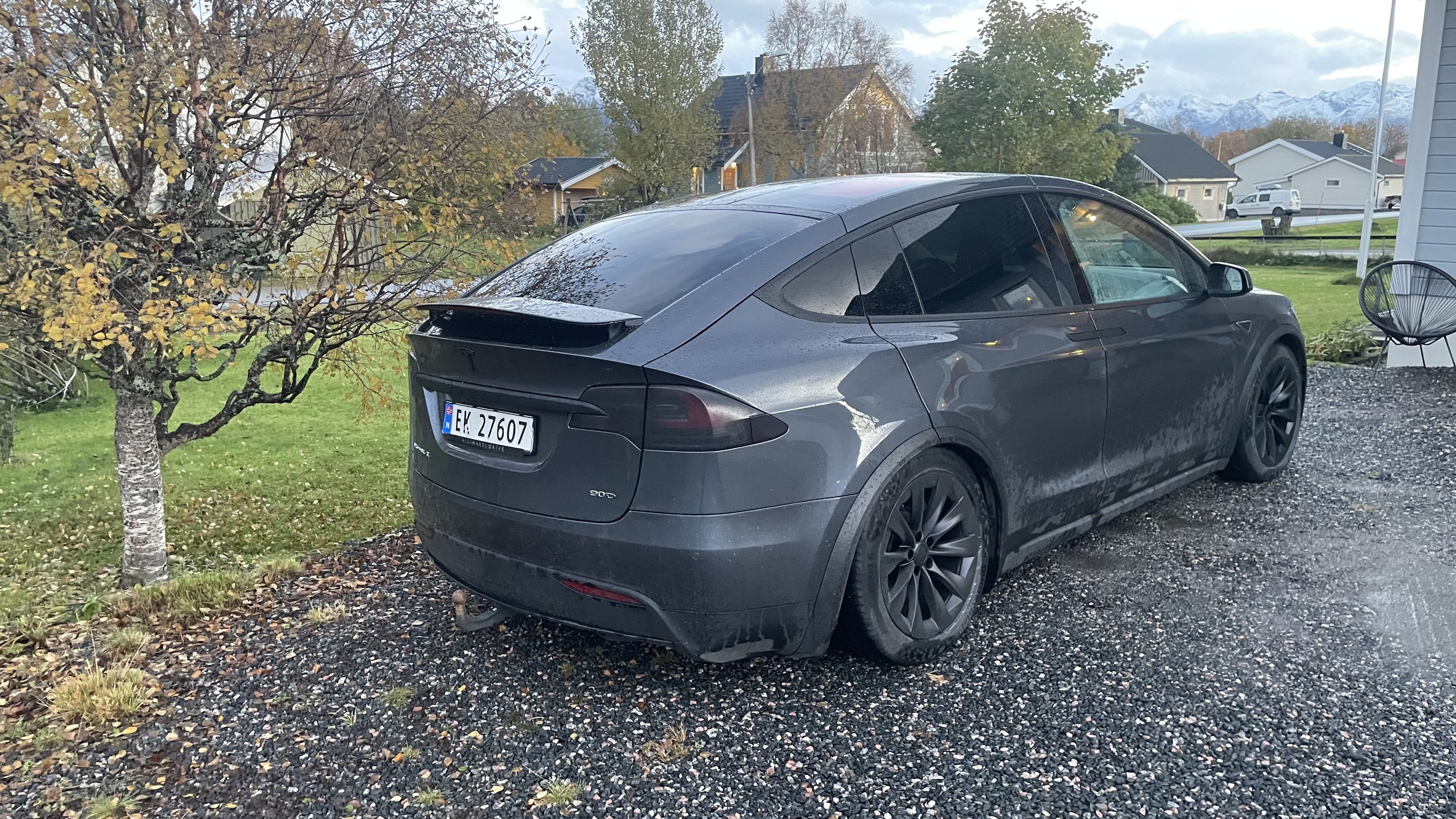 Tesla Model X 90D med Aircondition