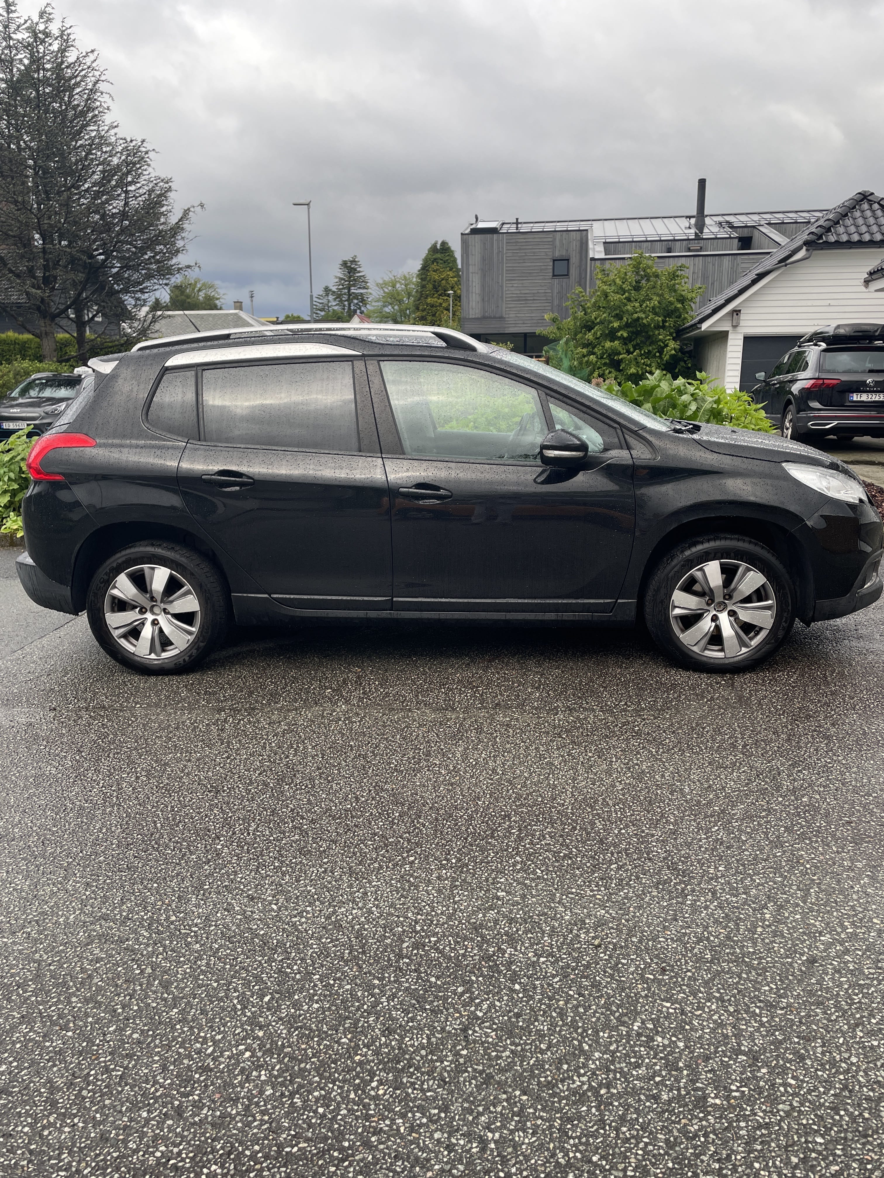 Peugeot 2008 med Aircondition