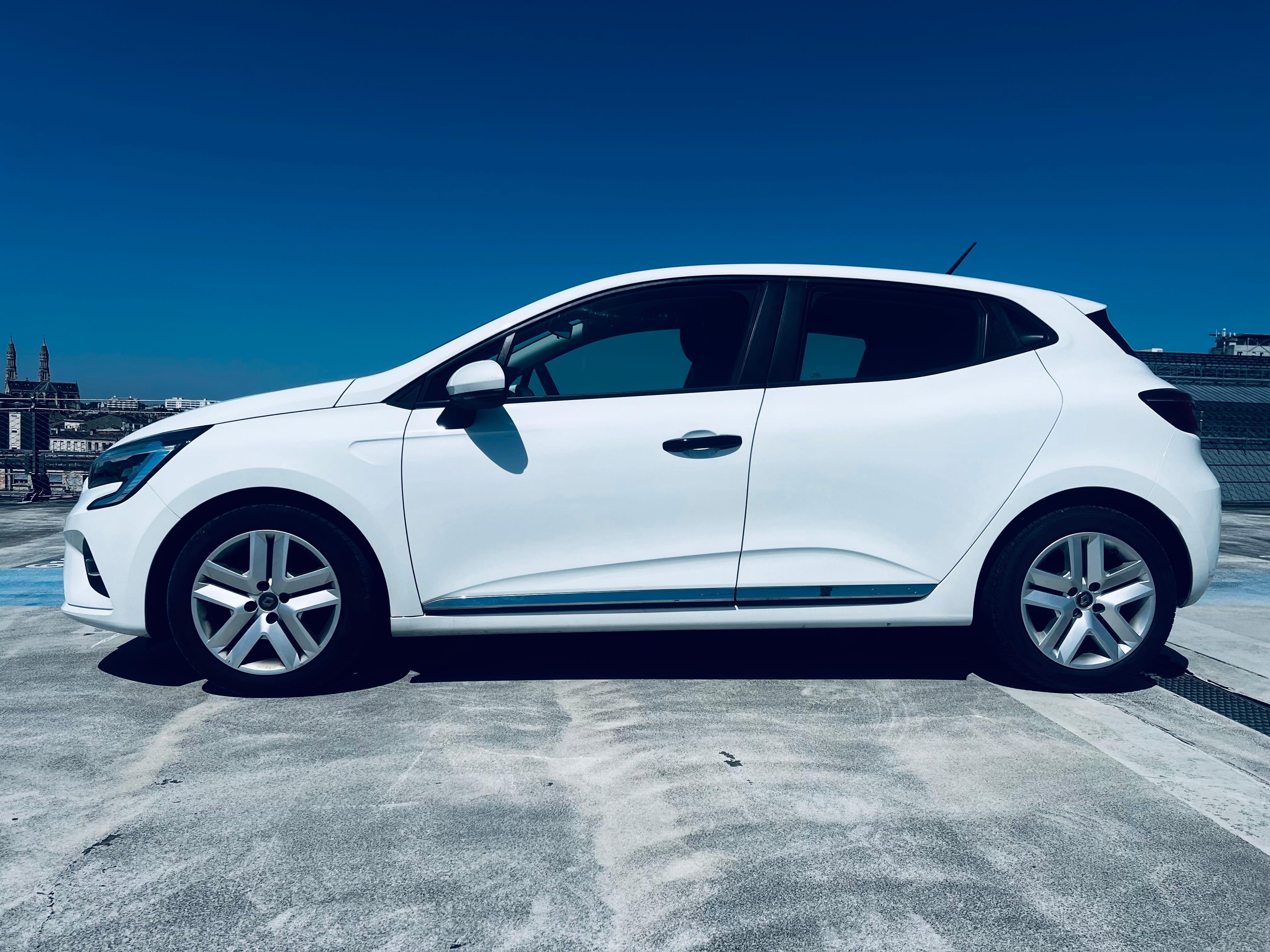 Renault Clio V Zen Climatisation 5 portes 5 places with Air conditioning