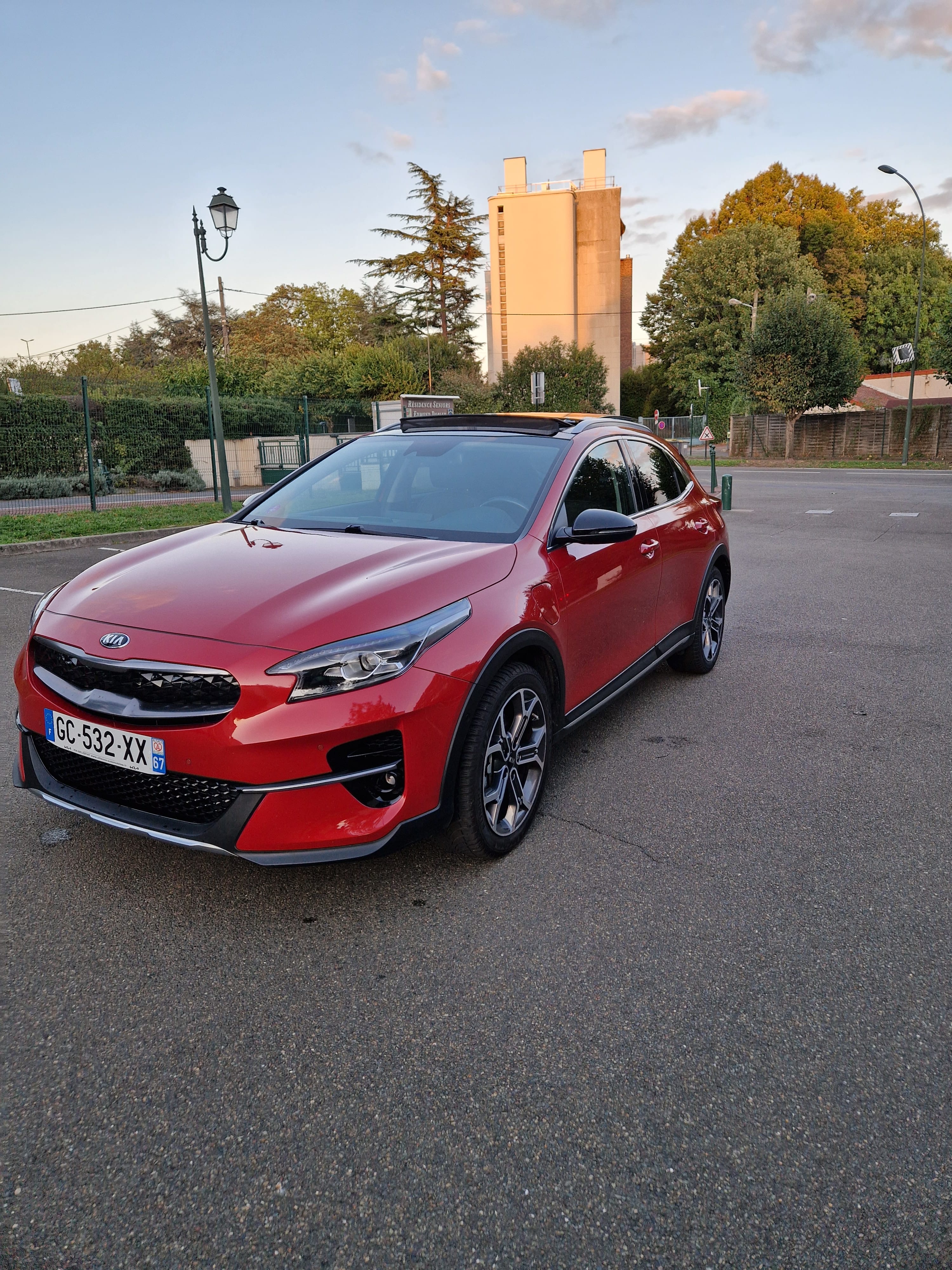 Kia XCeed, 2021, Essence 95 / Électrique (hybride), automatique