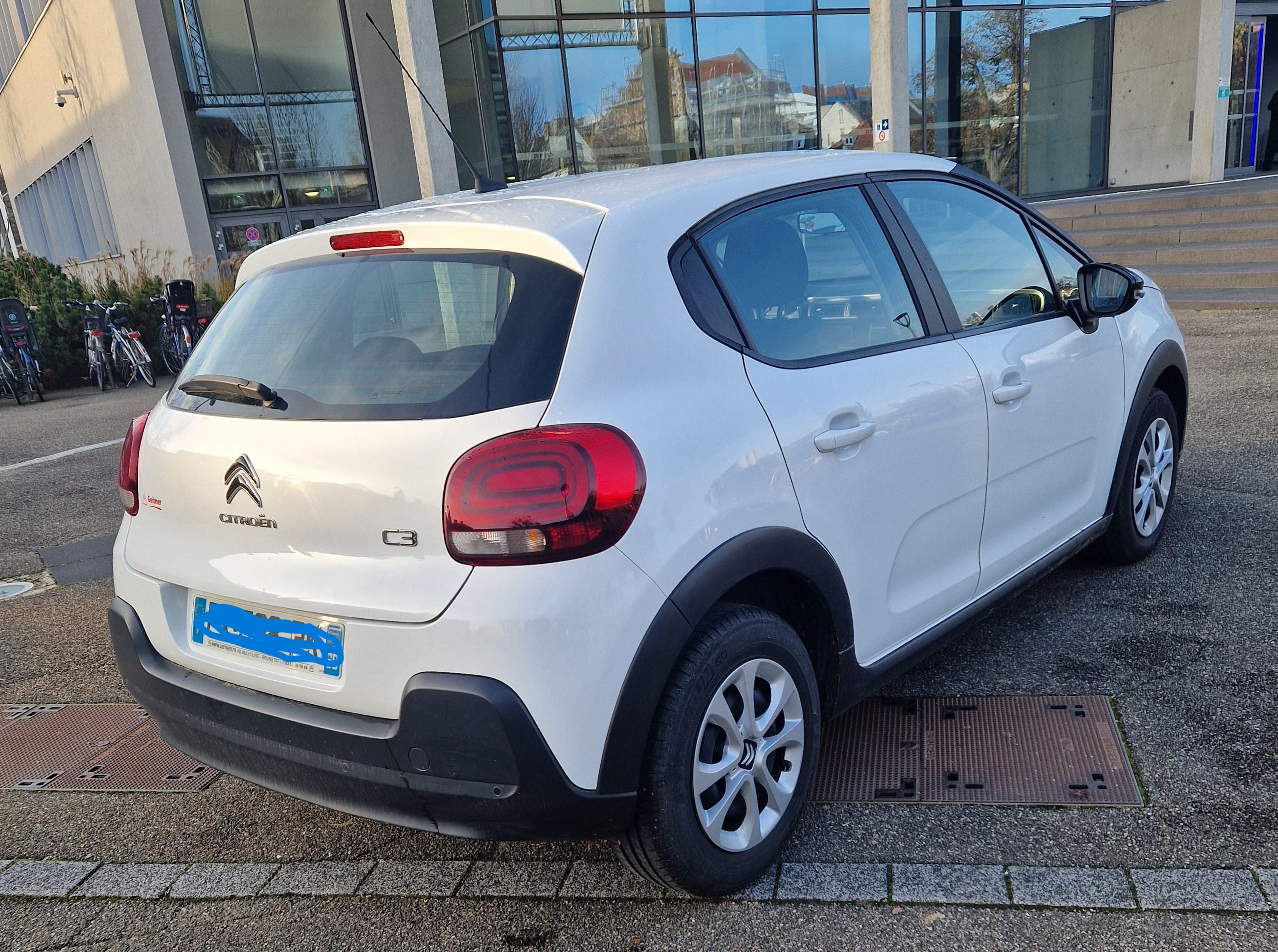 Citroen C3 Essence 110cv avec Entrée audio / iPod