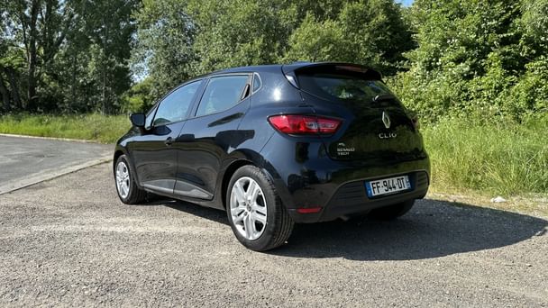 Renault Clio Louez la Renault Clio – Pratique, Fiable, Confortable et Économique ! avec Climatisation