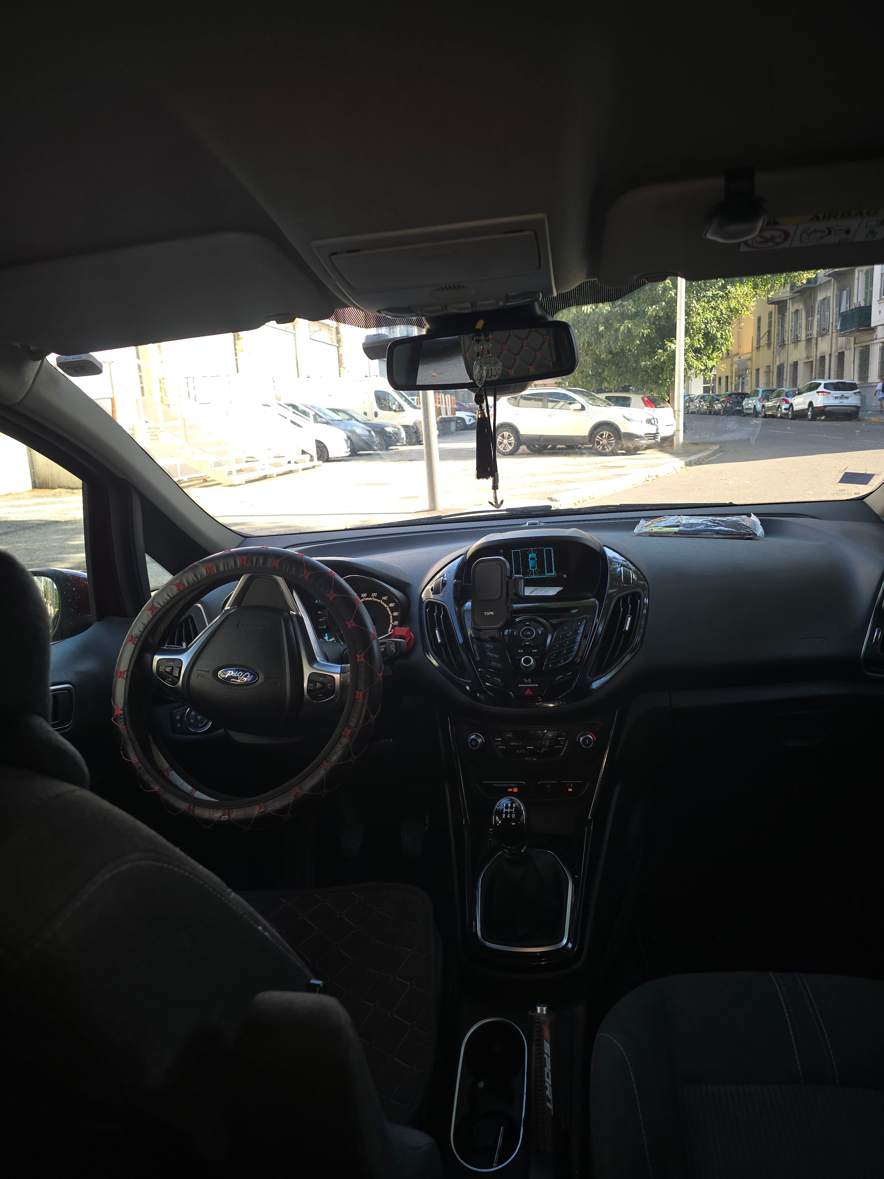 Ford B-Max avec Régulateur de vitesse