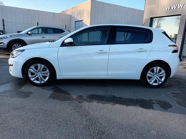 Peugeot 308 with GPS