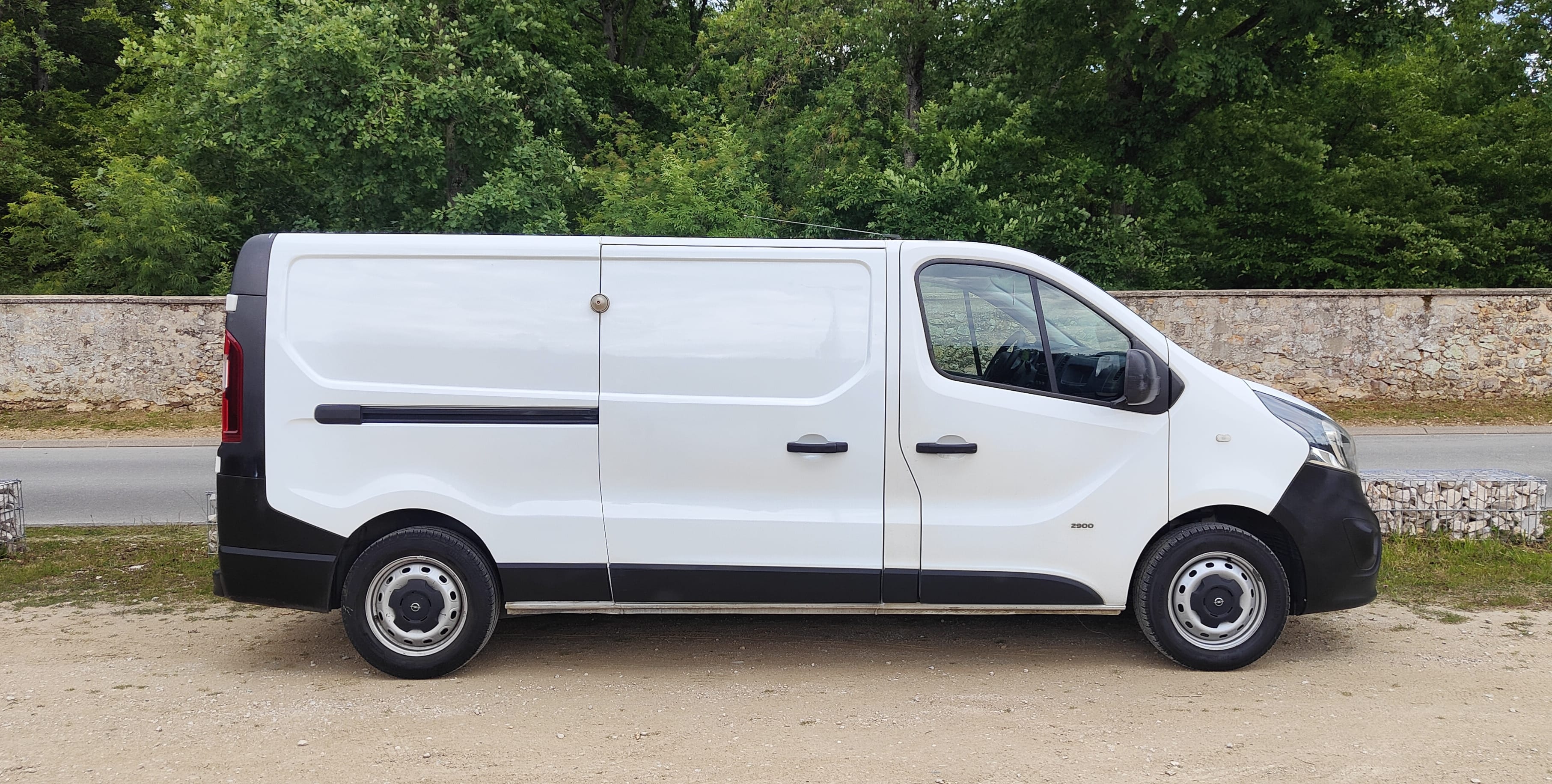 Opel Vivaro L2H1 avec Climatisation