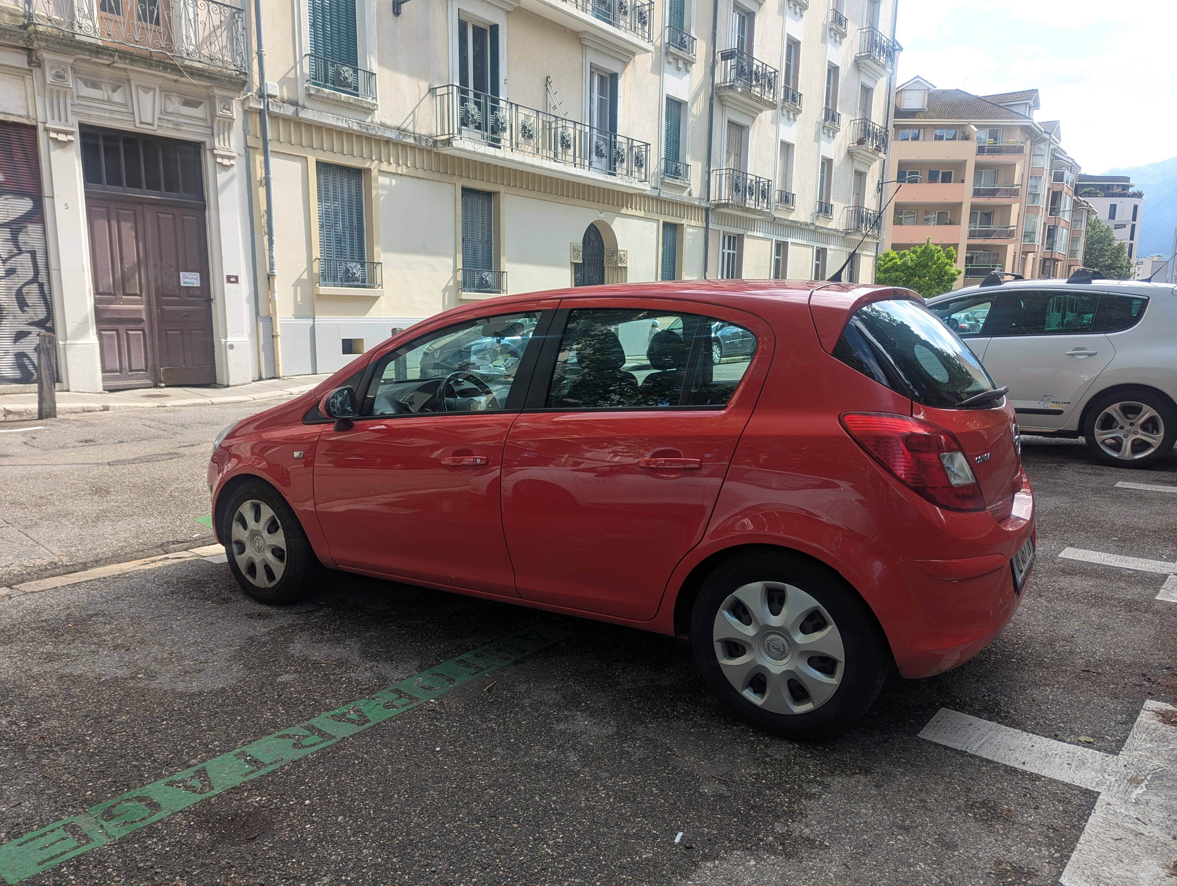 Opel Corsa avec Autoradio