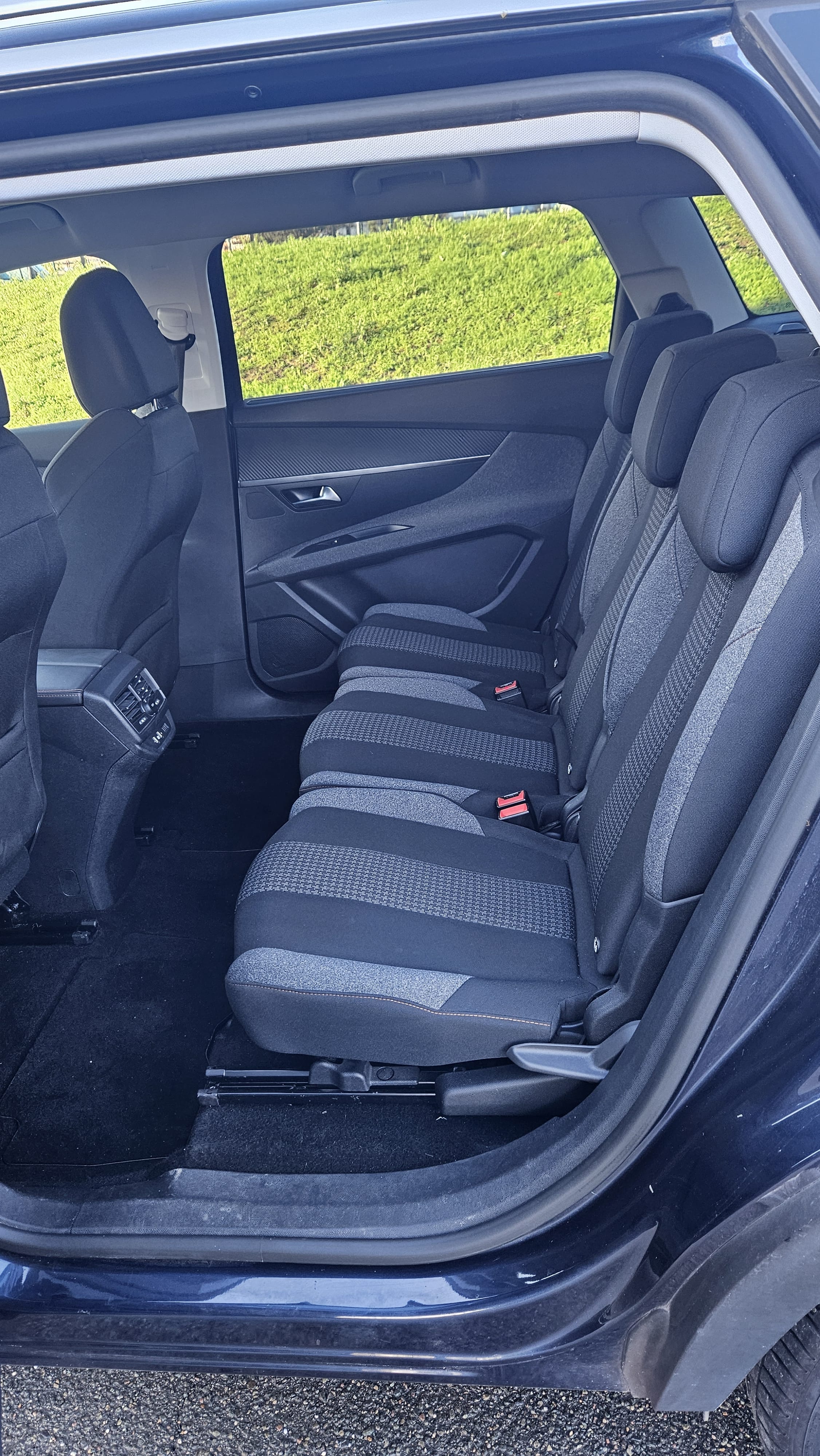 Peugeot 5008 - Boîte auto avec Android Auto