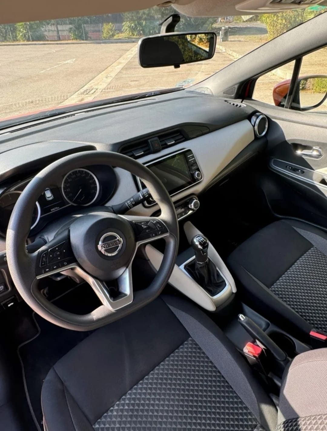 Nissan Micra avec GPS