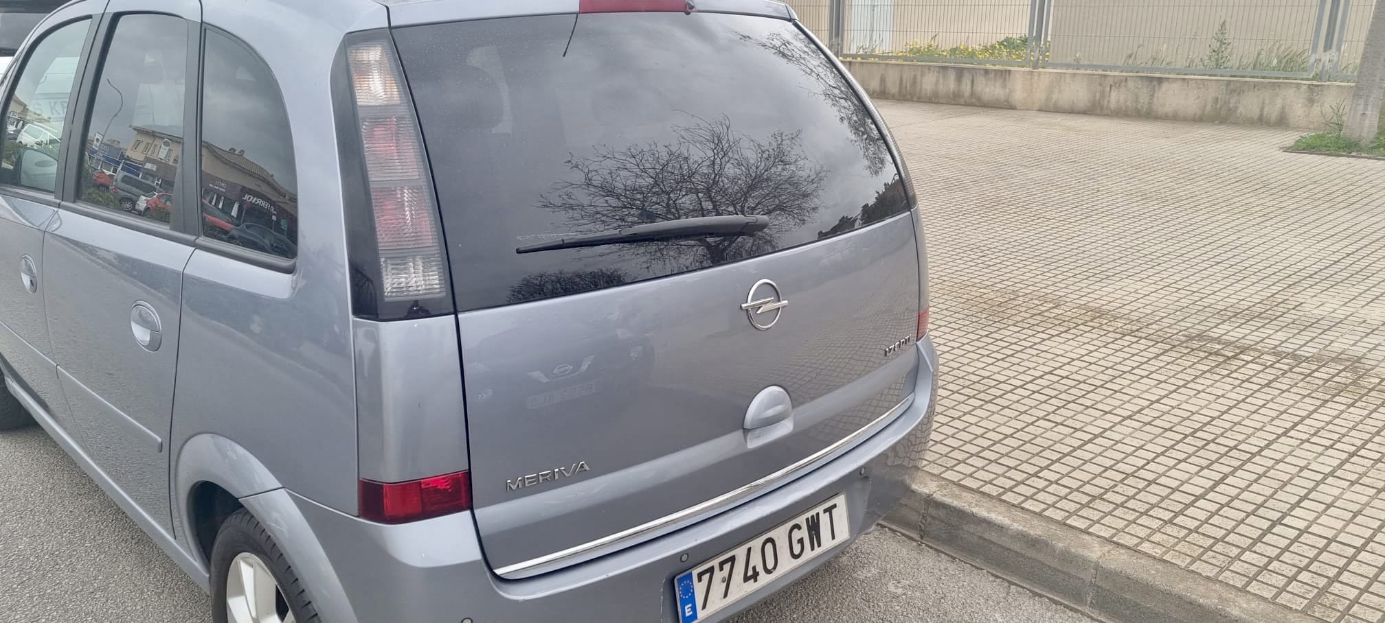 Opel Meriva avec Régulateur de vitesse