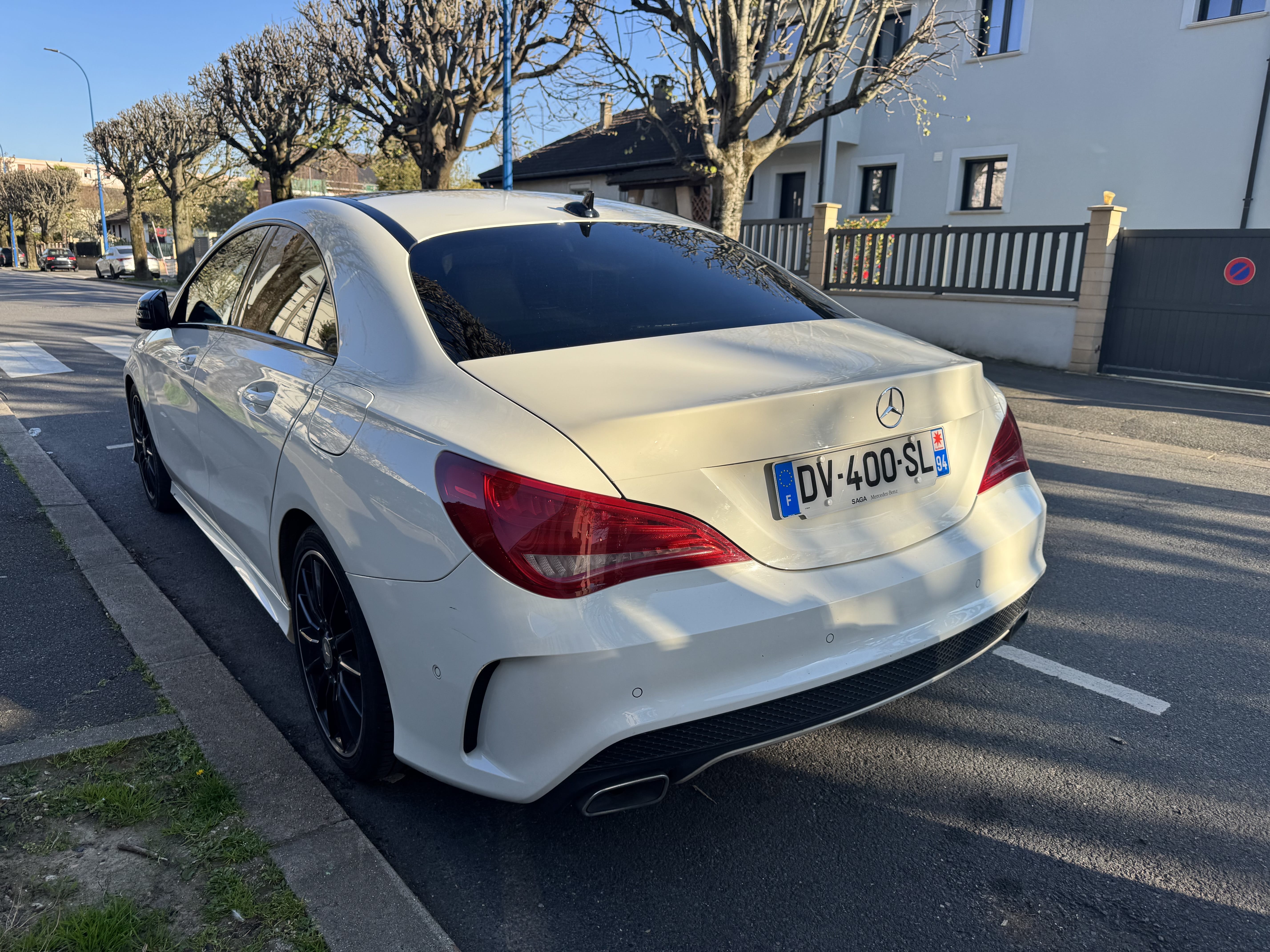 Mercedes-Benz CLA 180 Diesel pack AMG avec Caméra de recul