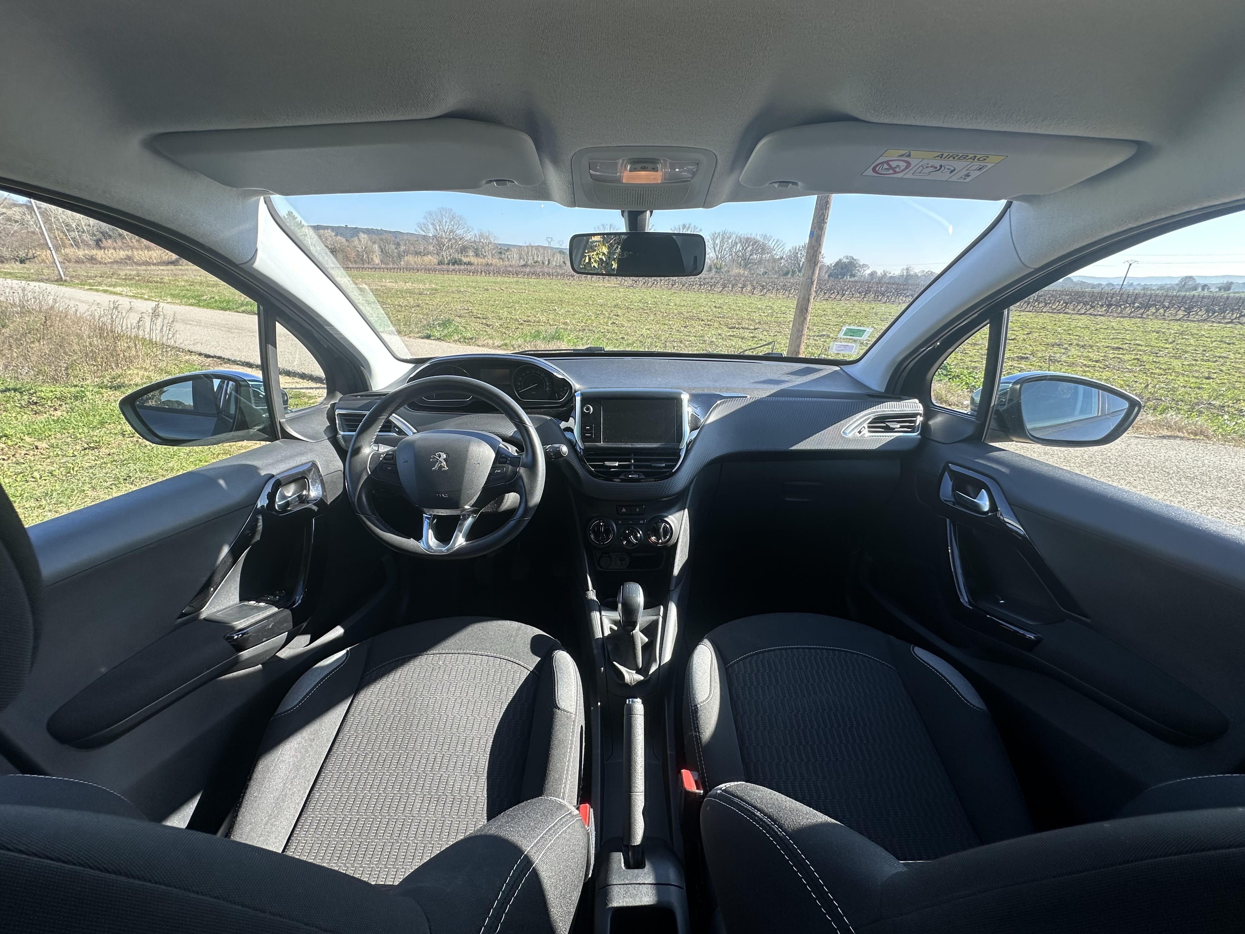 Peugeot 208 avec Climatisation