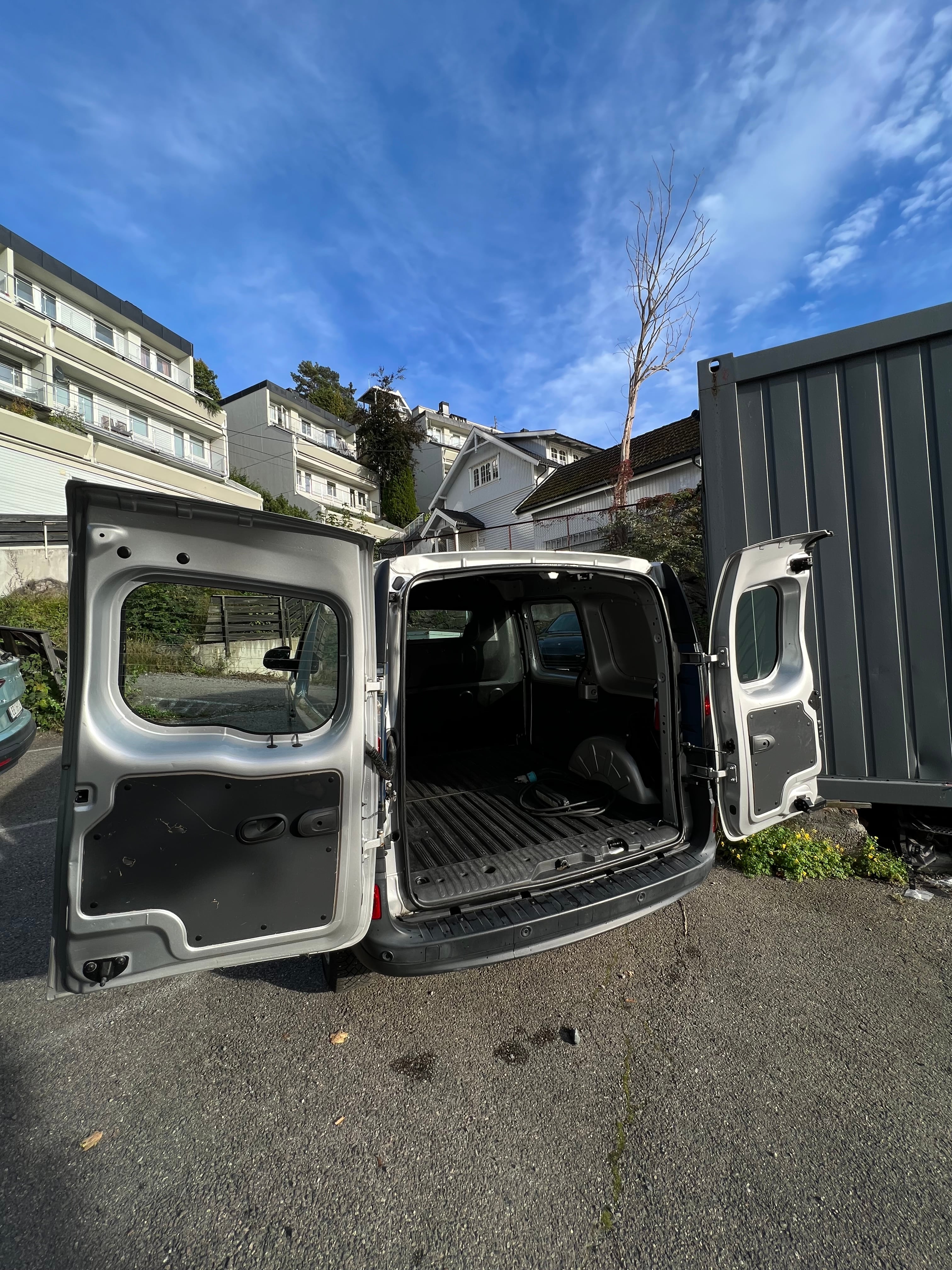Renault Kangoo Express ZE med Vinterdekk