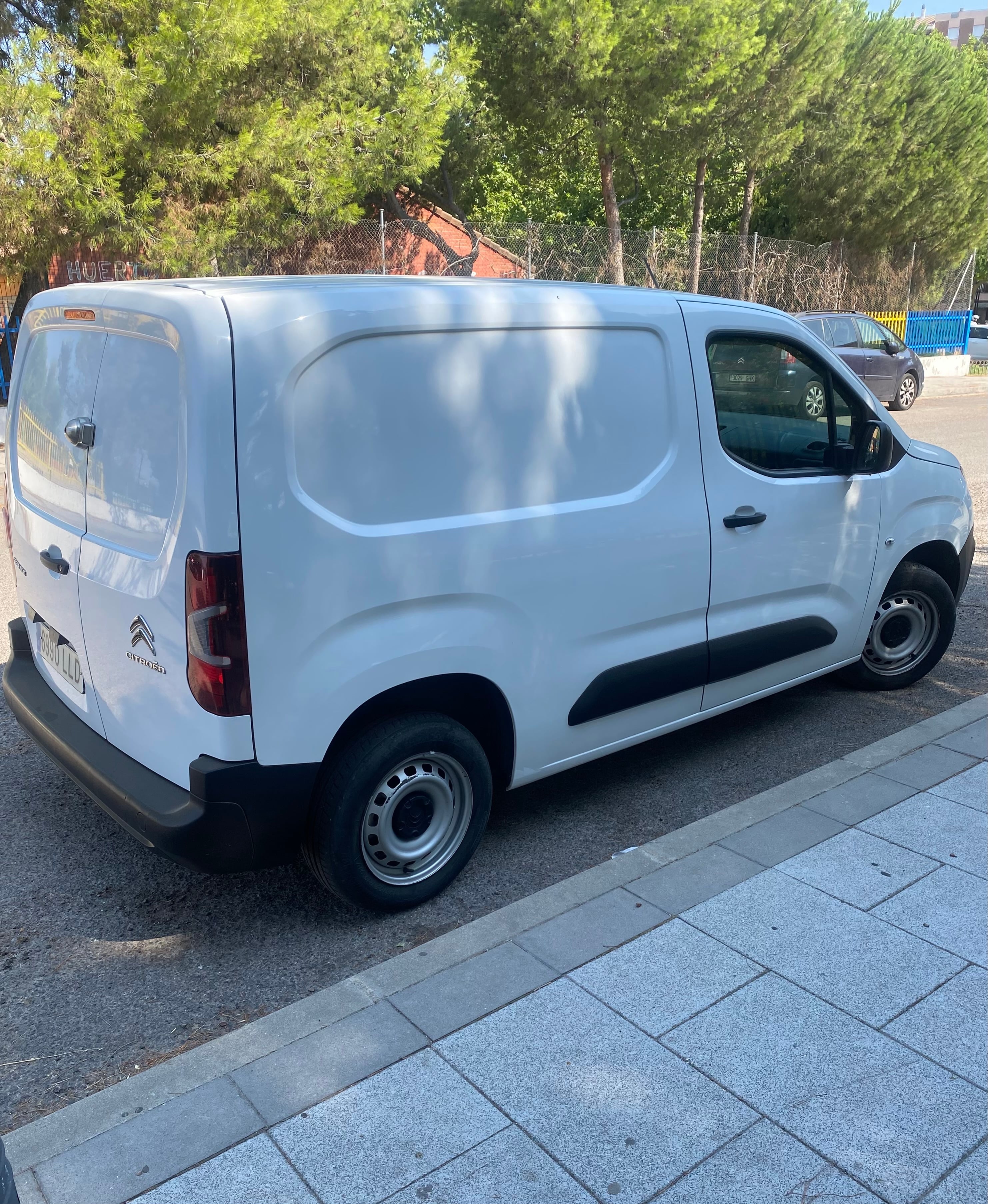 Citroen Berlingo with Car radio