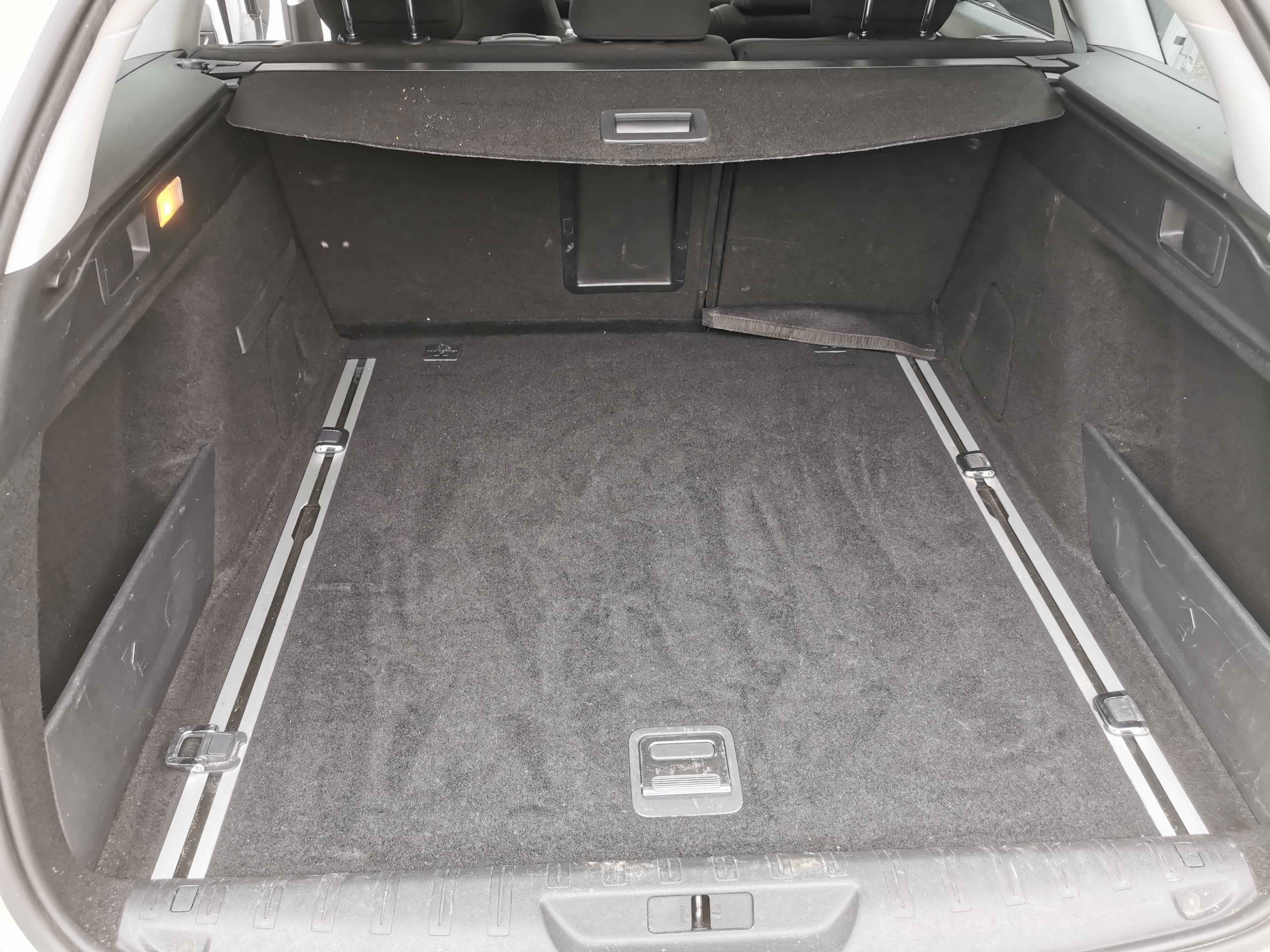Peugeot 308 SW met Autostoel baby