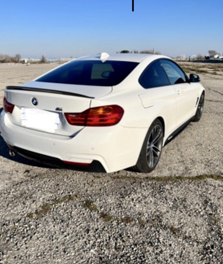 BMW Série 4 Coupé Luxe pack M performance design avec GPS