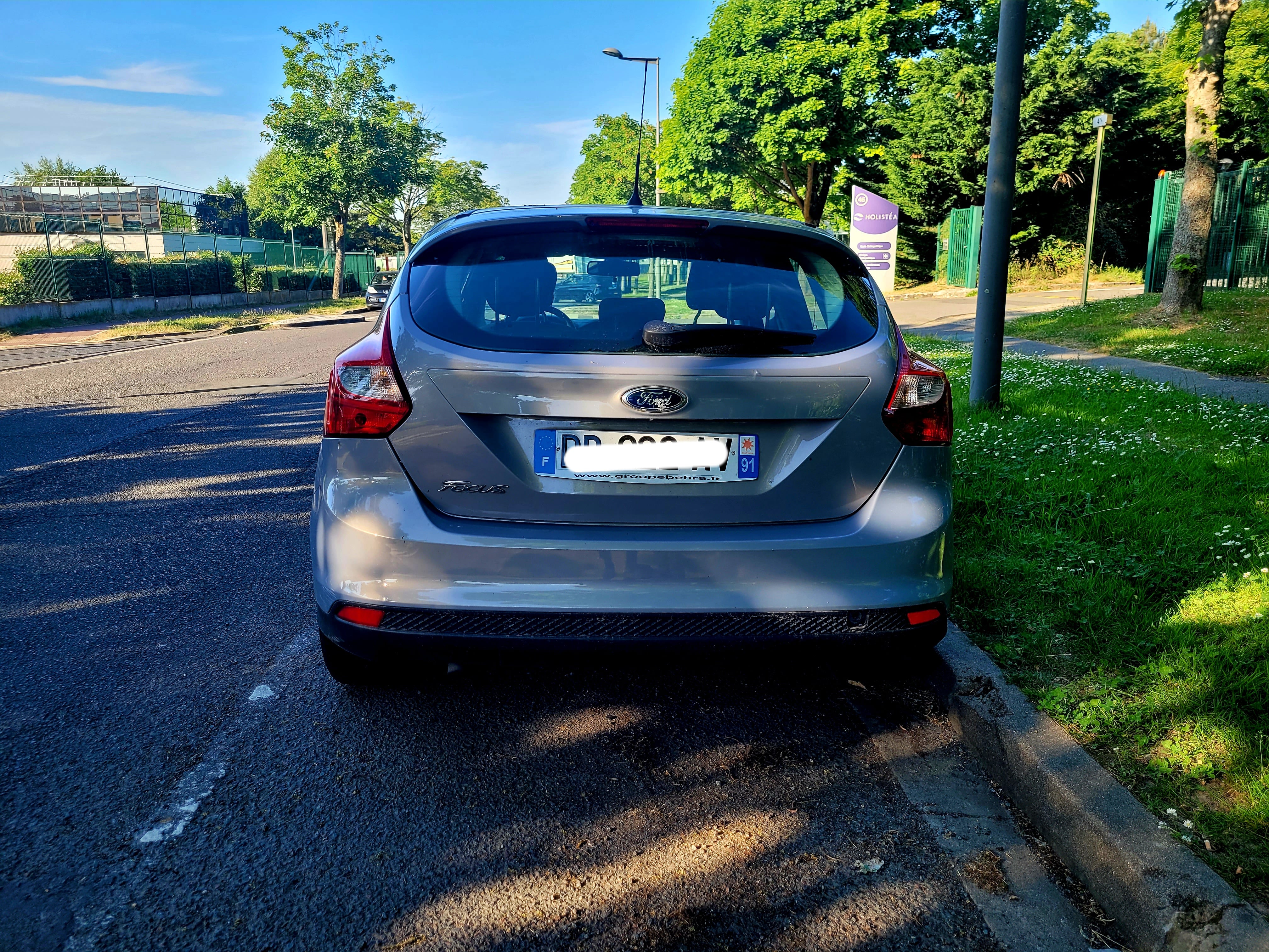 Ford Focus avec Autoradio