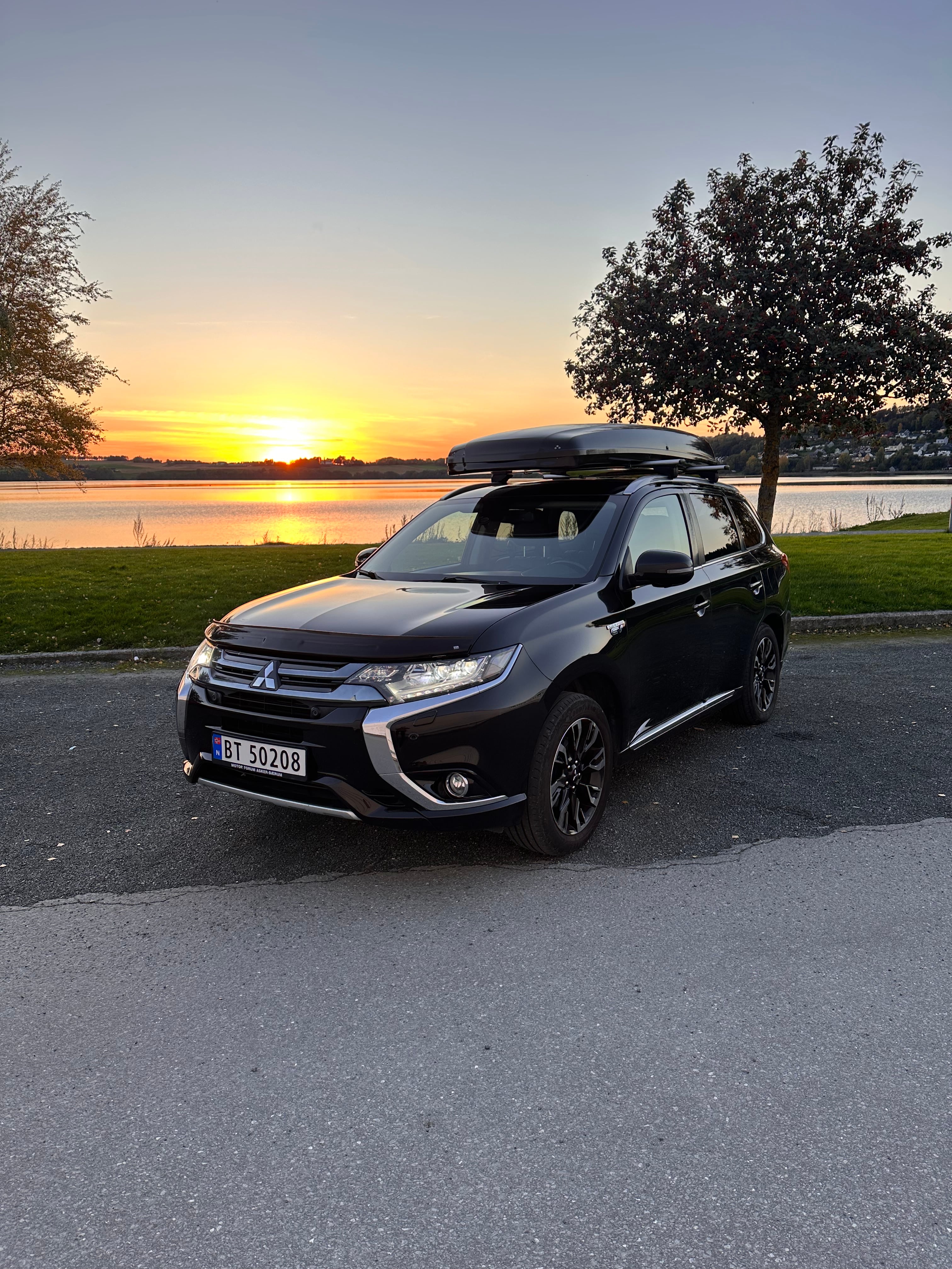 Mitsubishi Outlander PHEV SE, 2016, Blyfri 95, automatisk