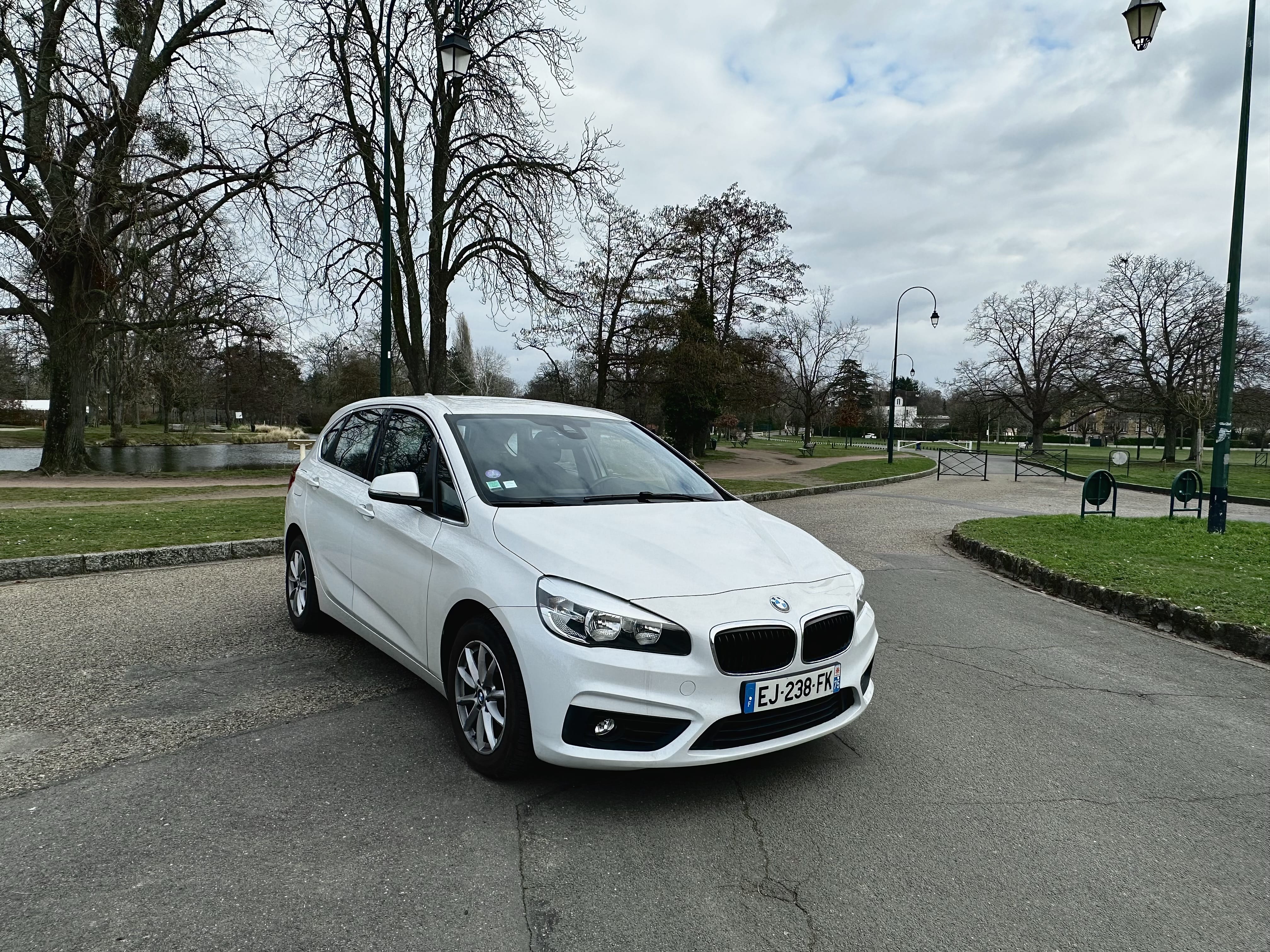 BMW Série 2 Active Tourer, 2017, Essence 95, automatique