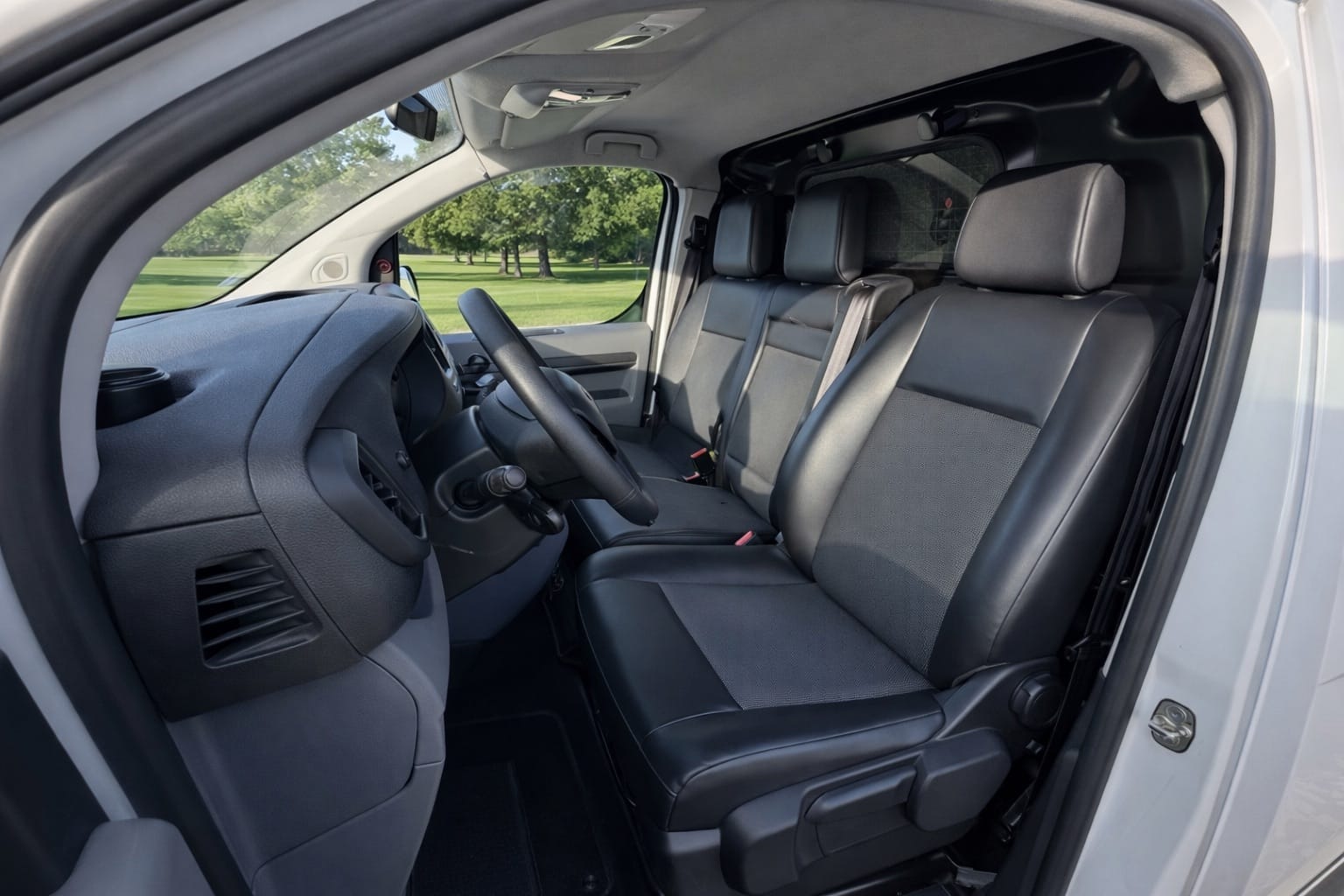 Toyota Proace Fourgon BLANC (06)