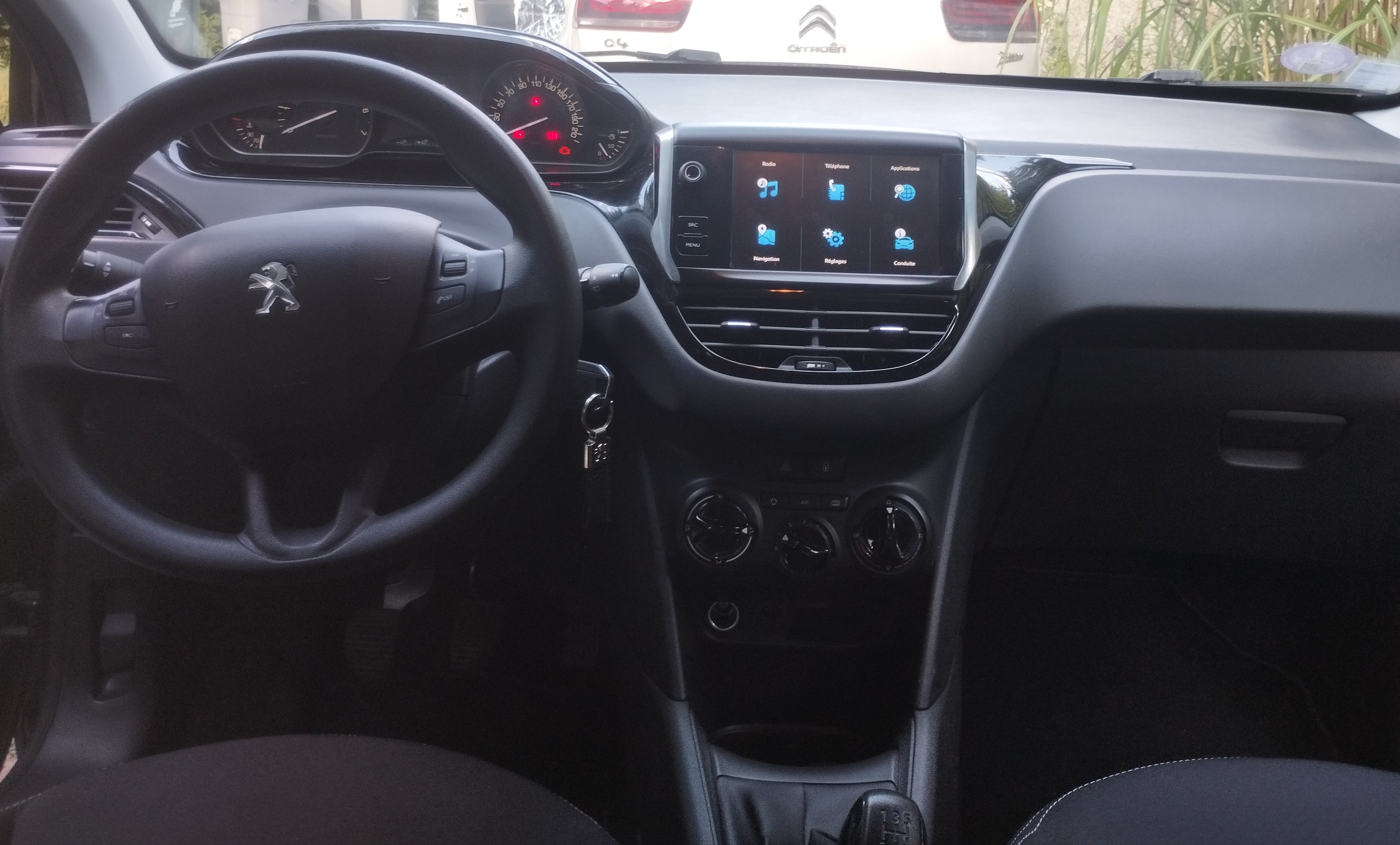 Peugeot 208 1.2 PureTech 82 avec Audio Bluetooth